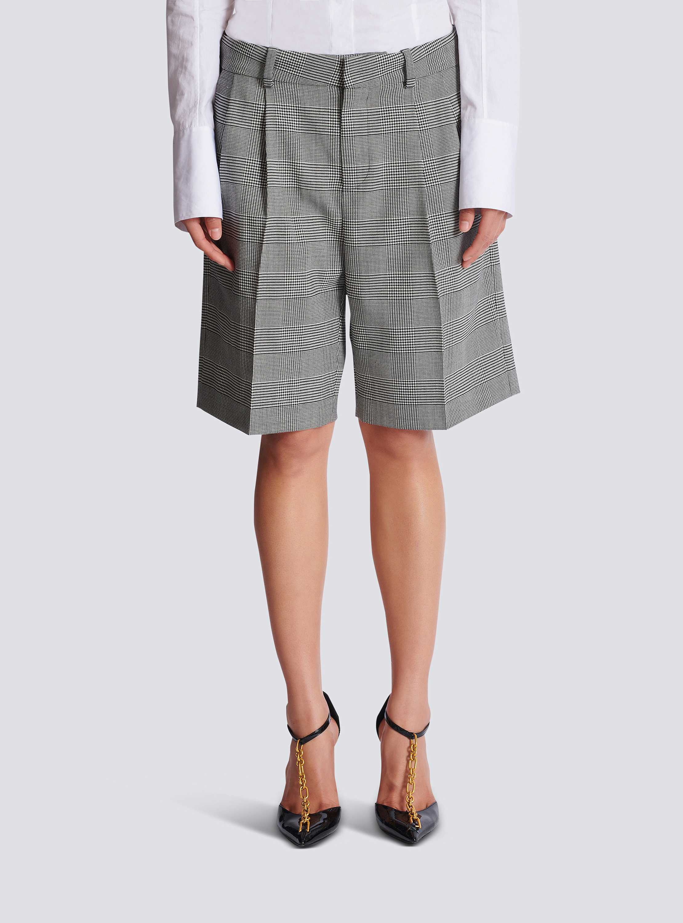 Darted shorts with Prince of Wales check