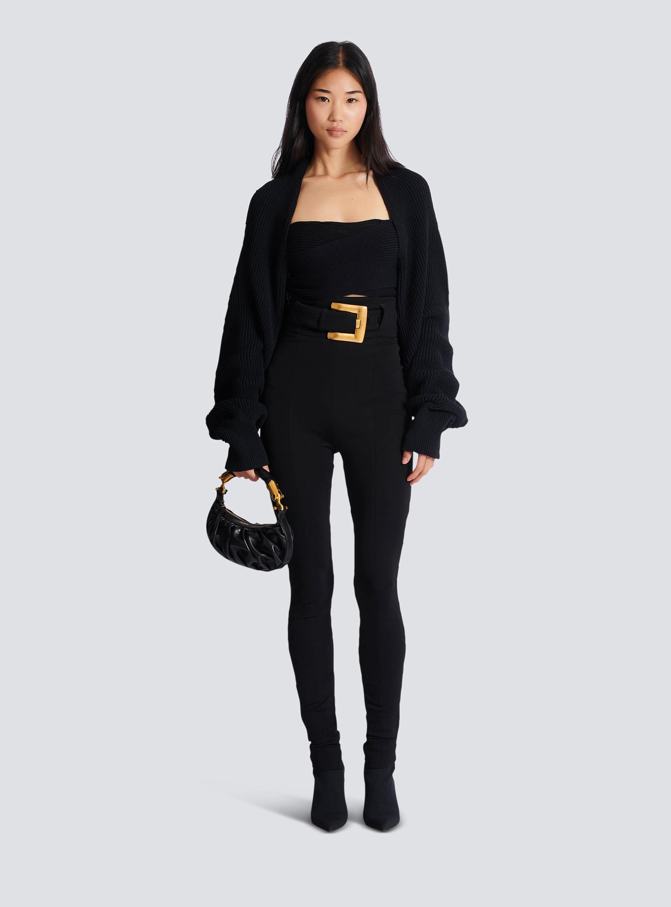 Stretch trousers with belt