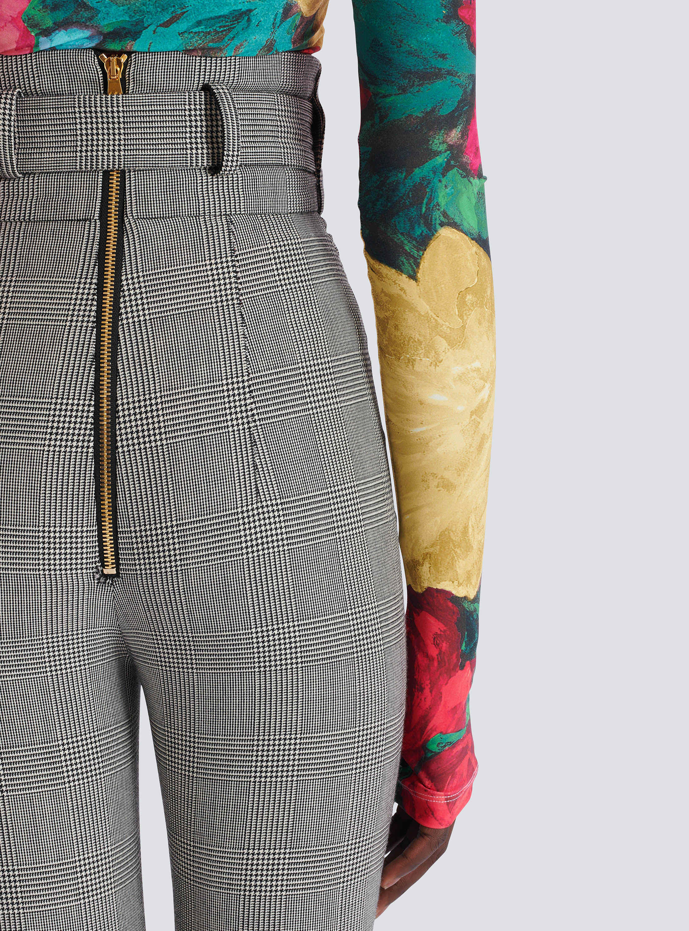Stretch trousers in Prince of Wales jacquard