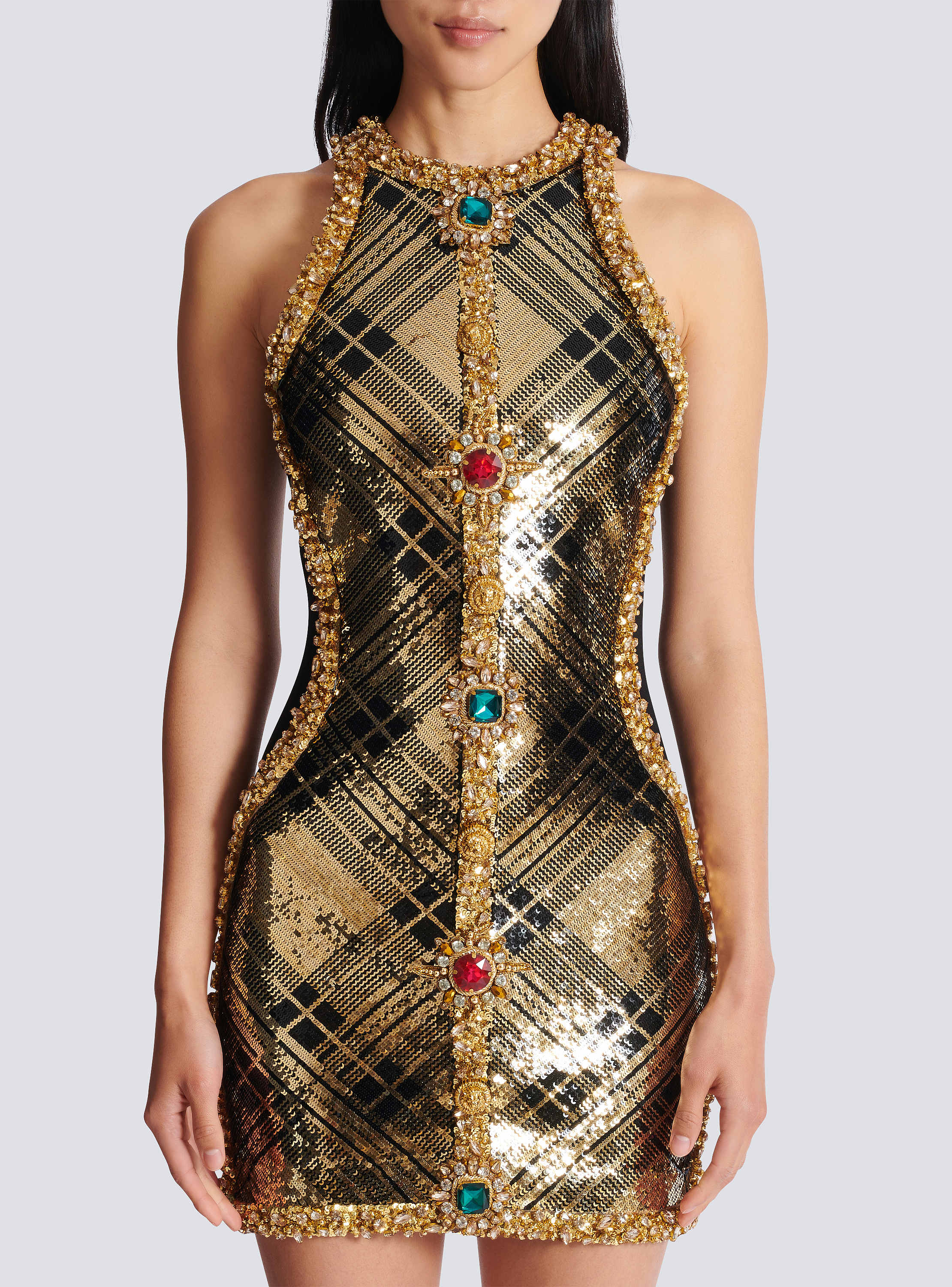 Short sleeveless dress with plaid embroidery