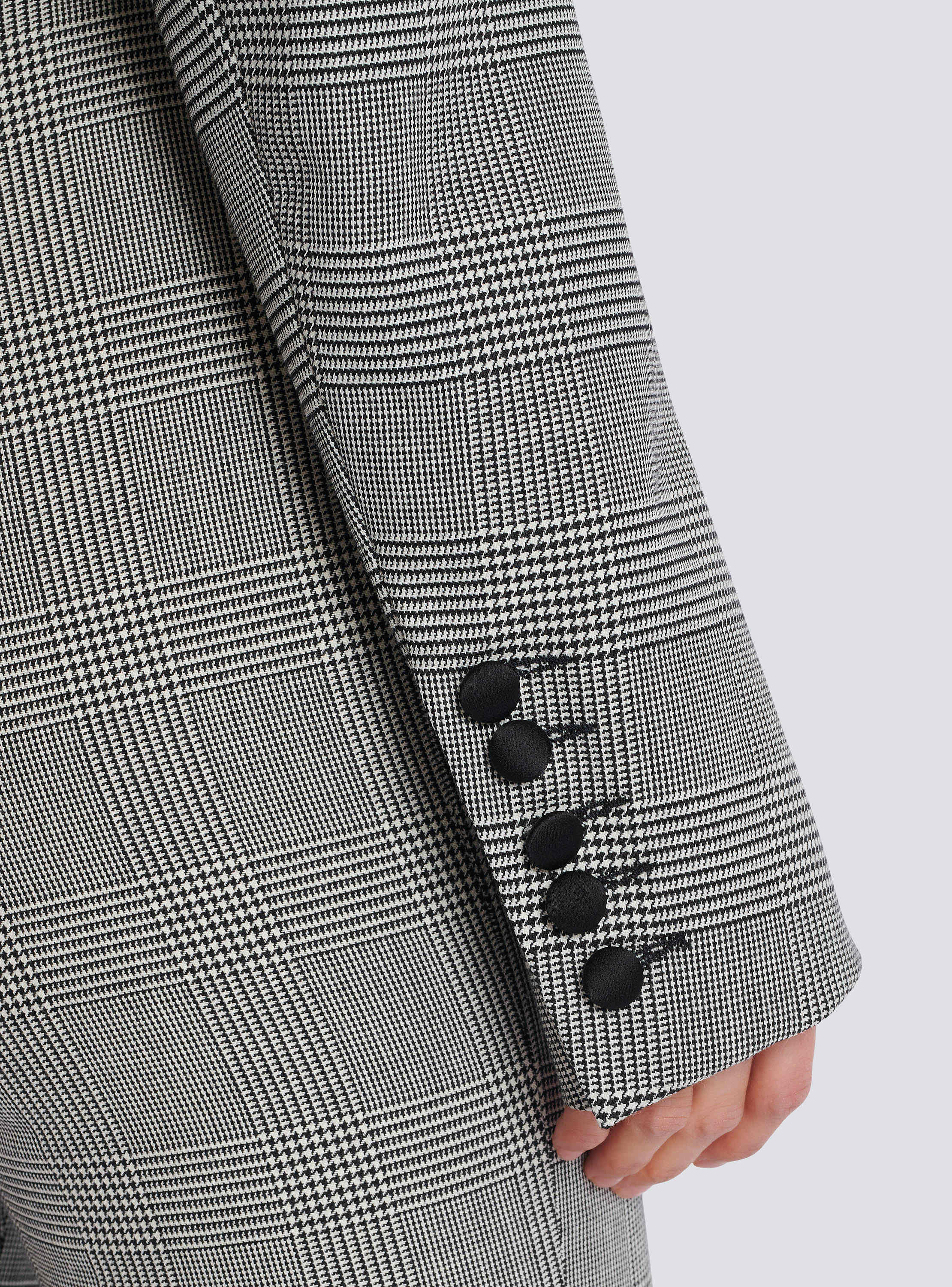 Cropped jacket in Prince of Wales jacquard