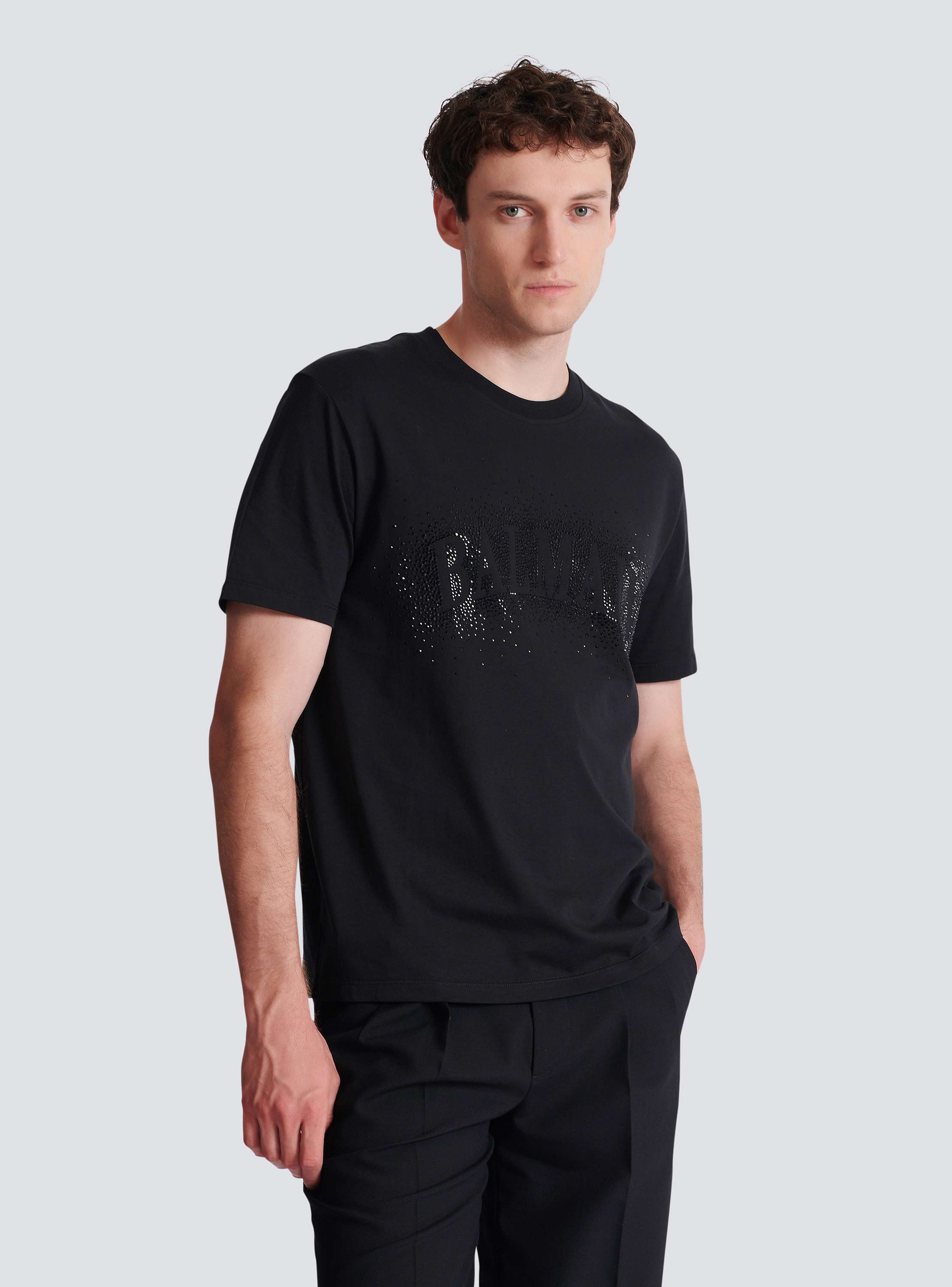T-shirt with embroidered crystal spray effect