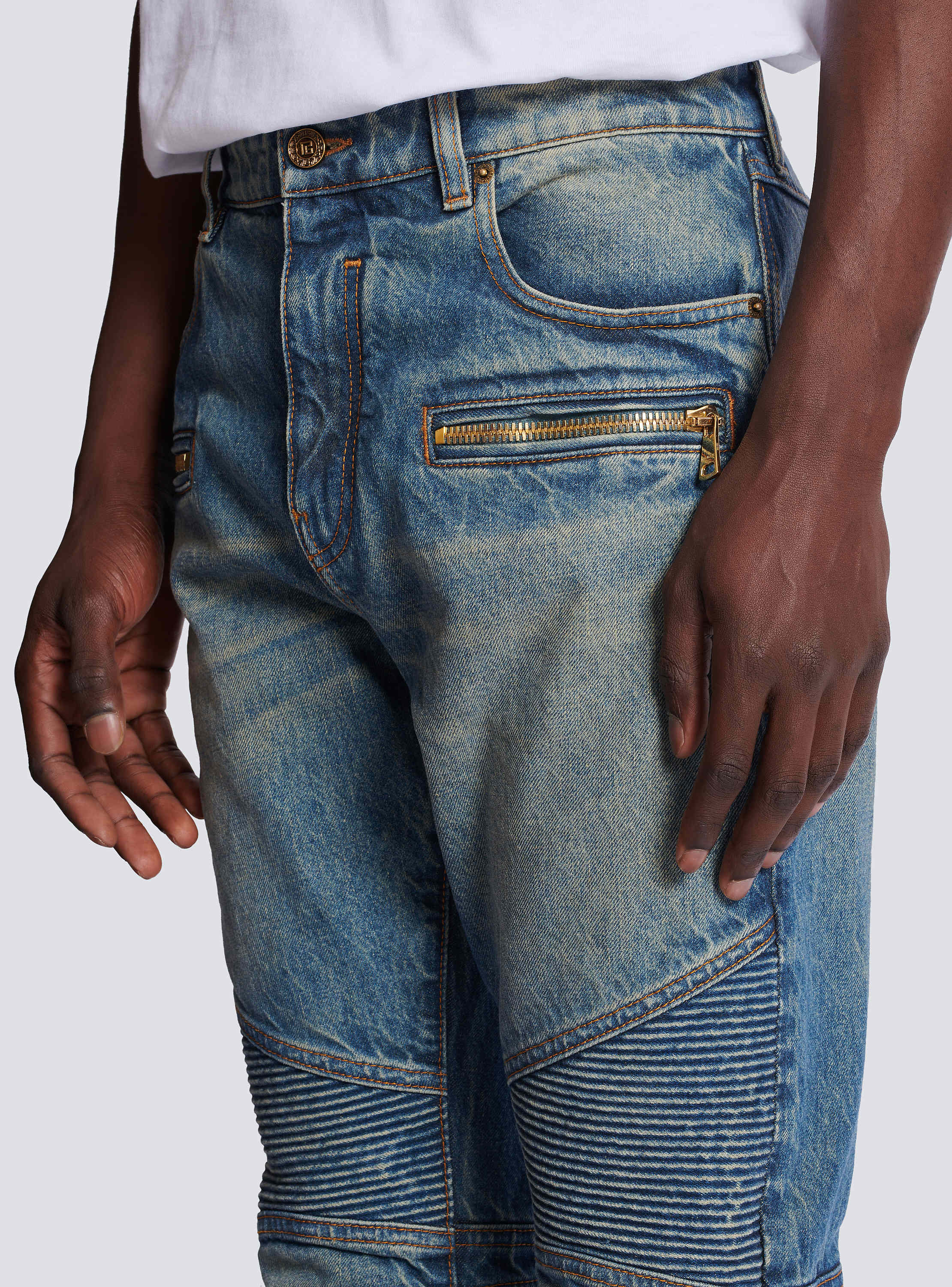 Biker jeans in vintage denim