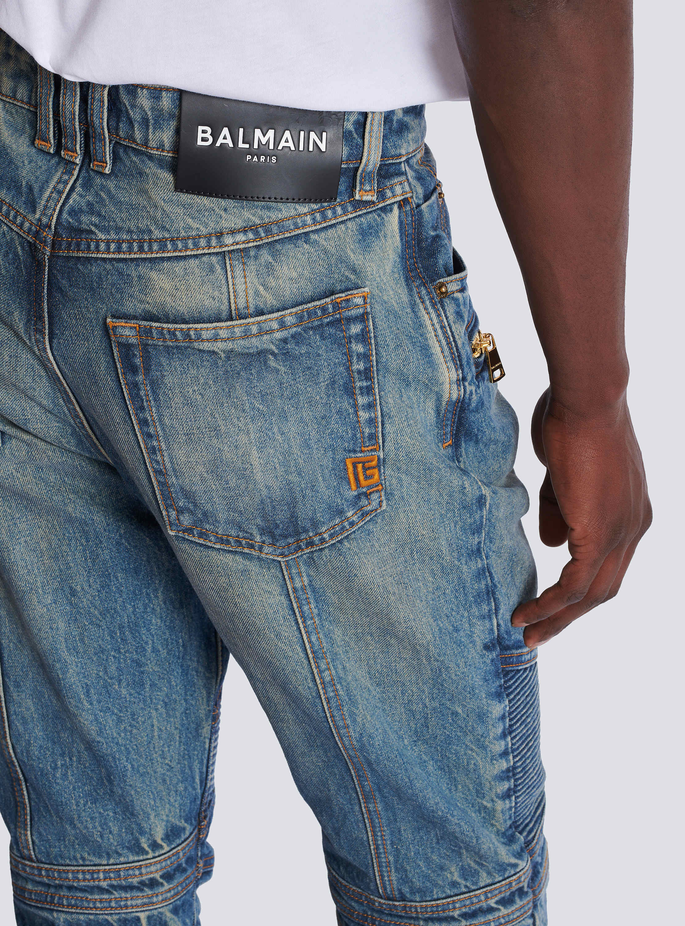 Biker jeans in vintage denim