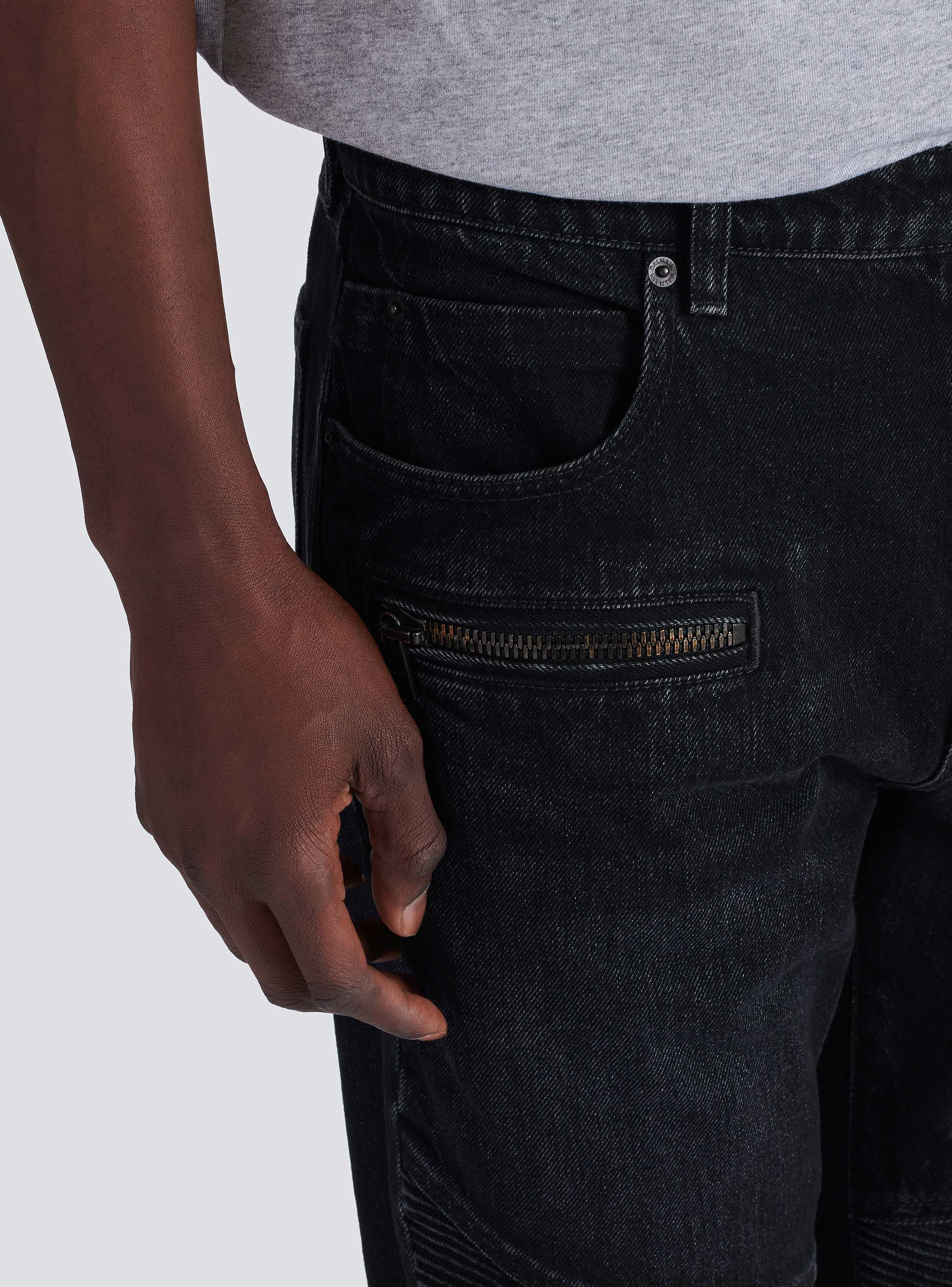 Biker jeans in black vintage denim