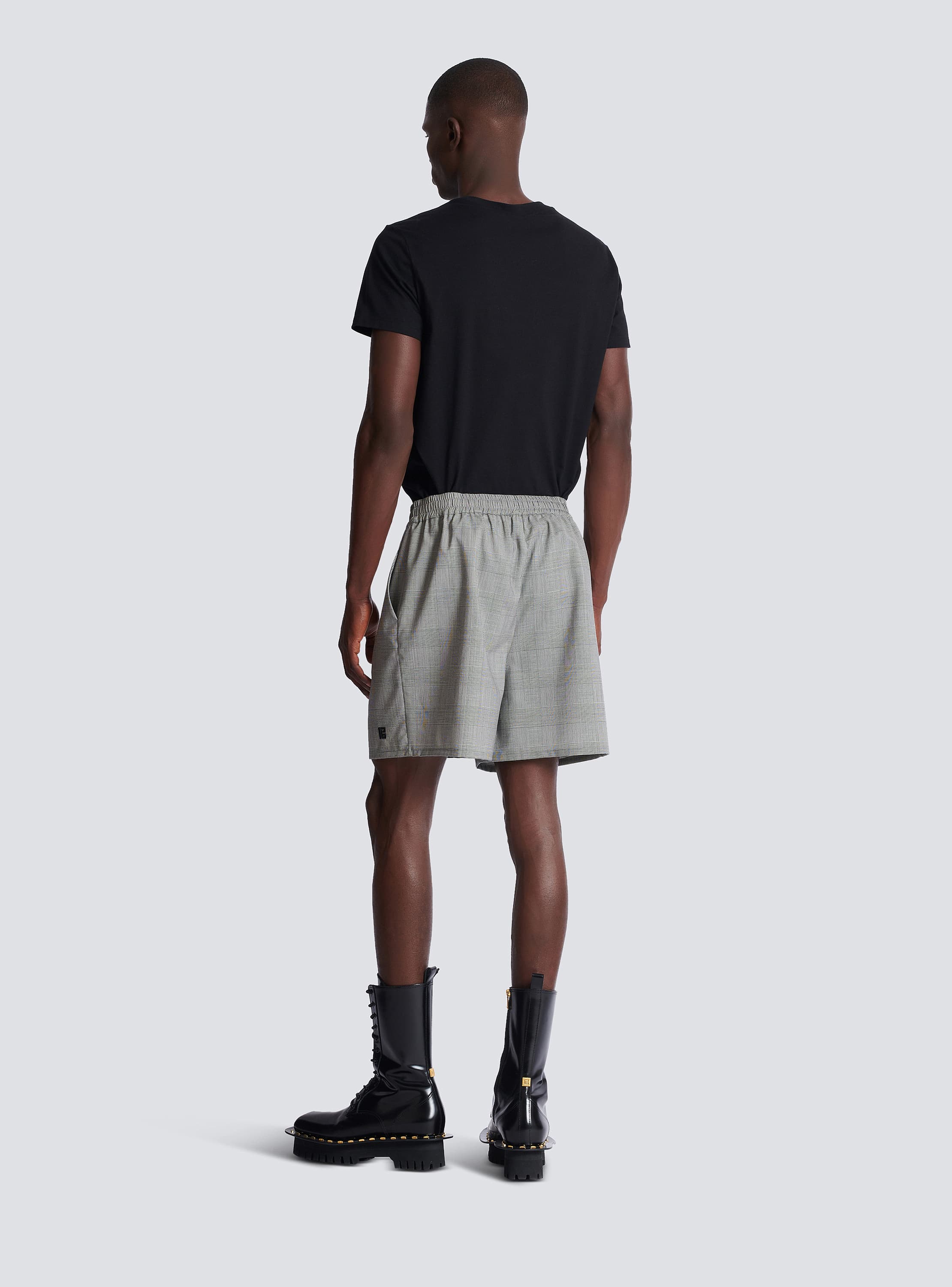 Relaxed shorts in Prince of Wales satin
