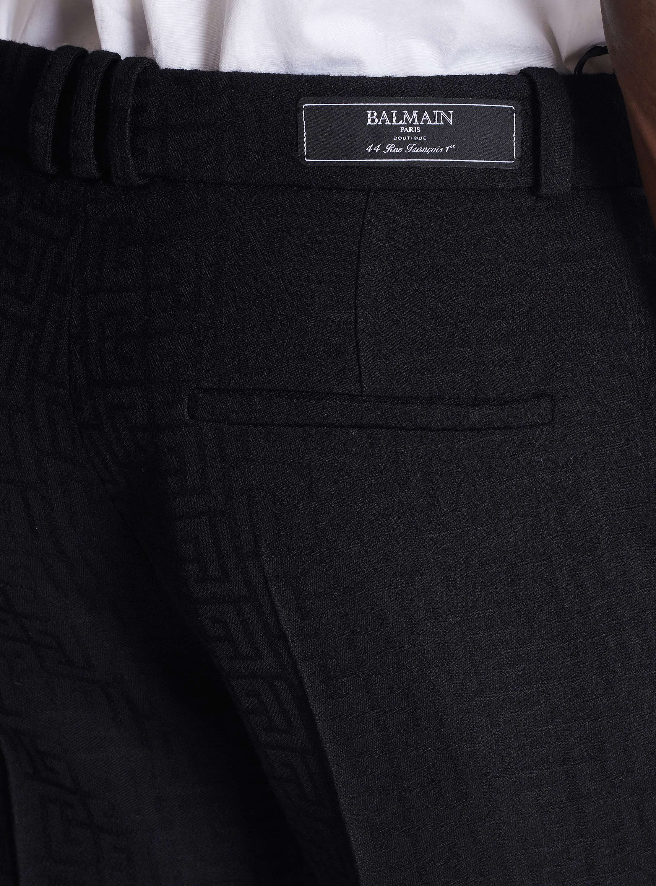 Darted grain de poudre trousers