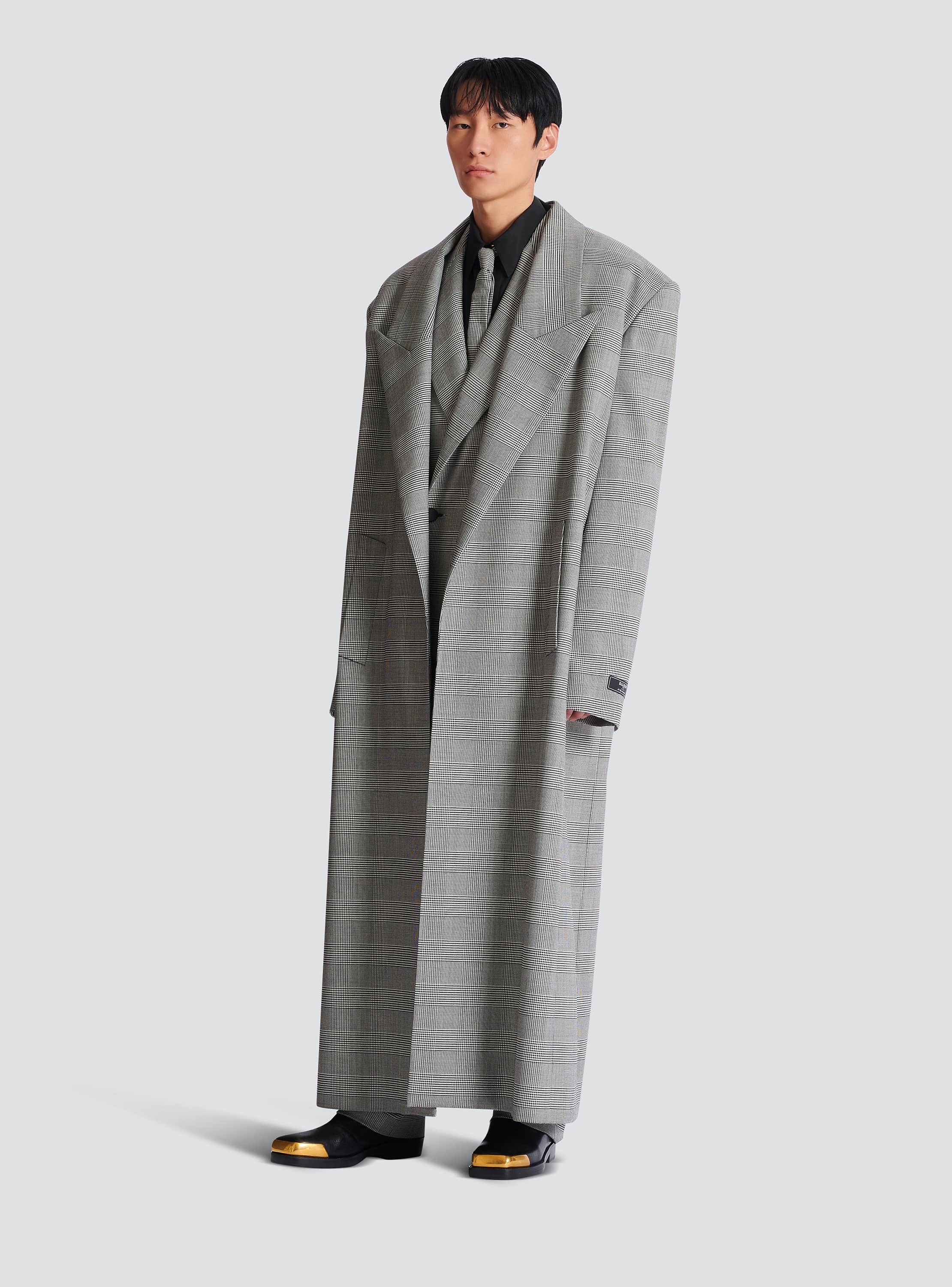 Oversized coat in Prince of Wales wool