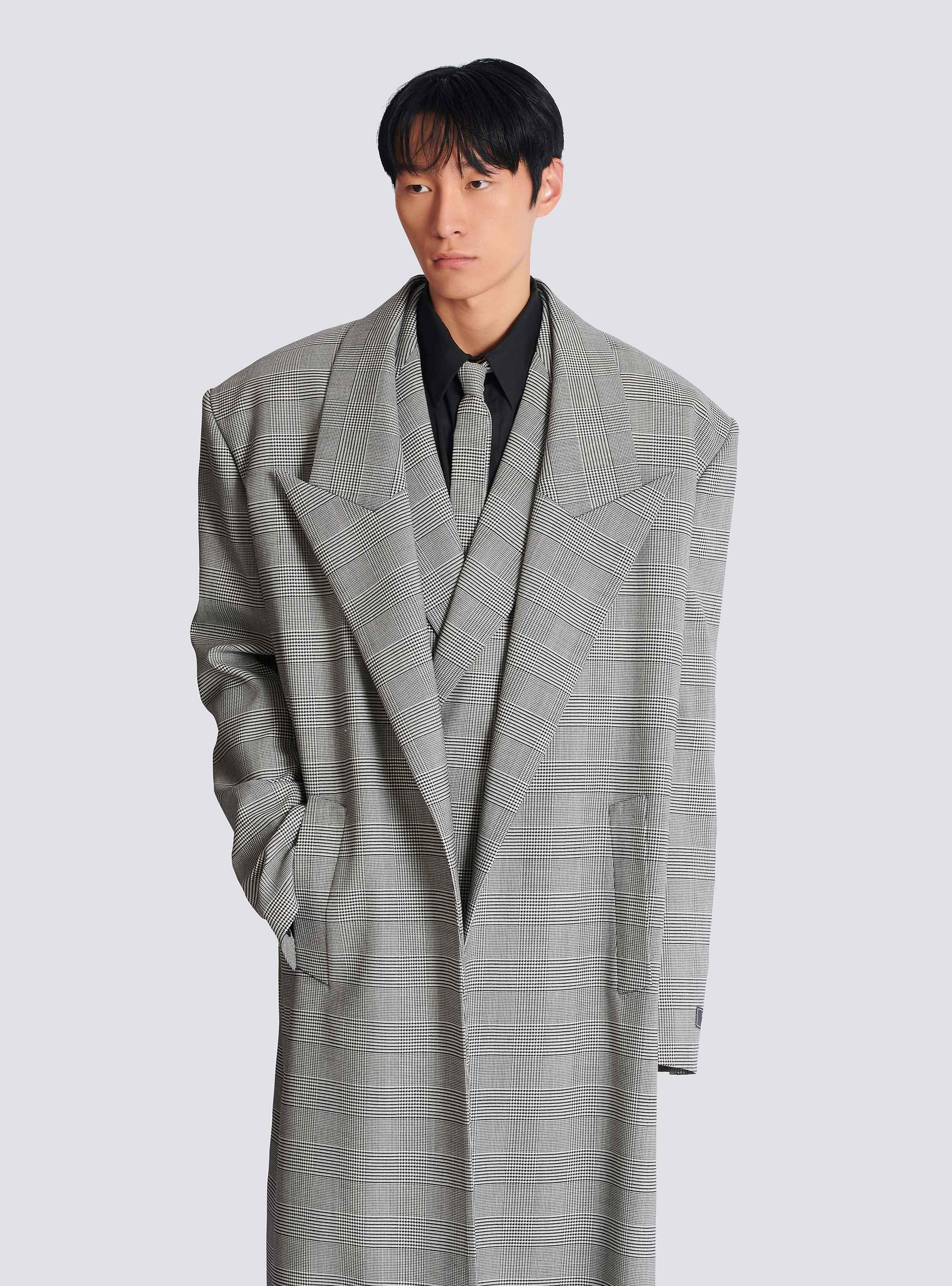 Oversized coat in Prince of Wales wool