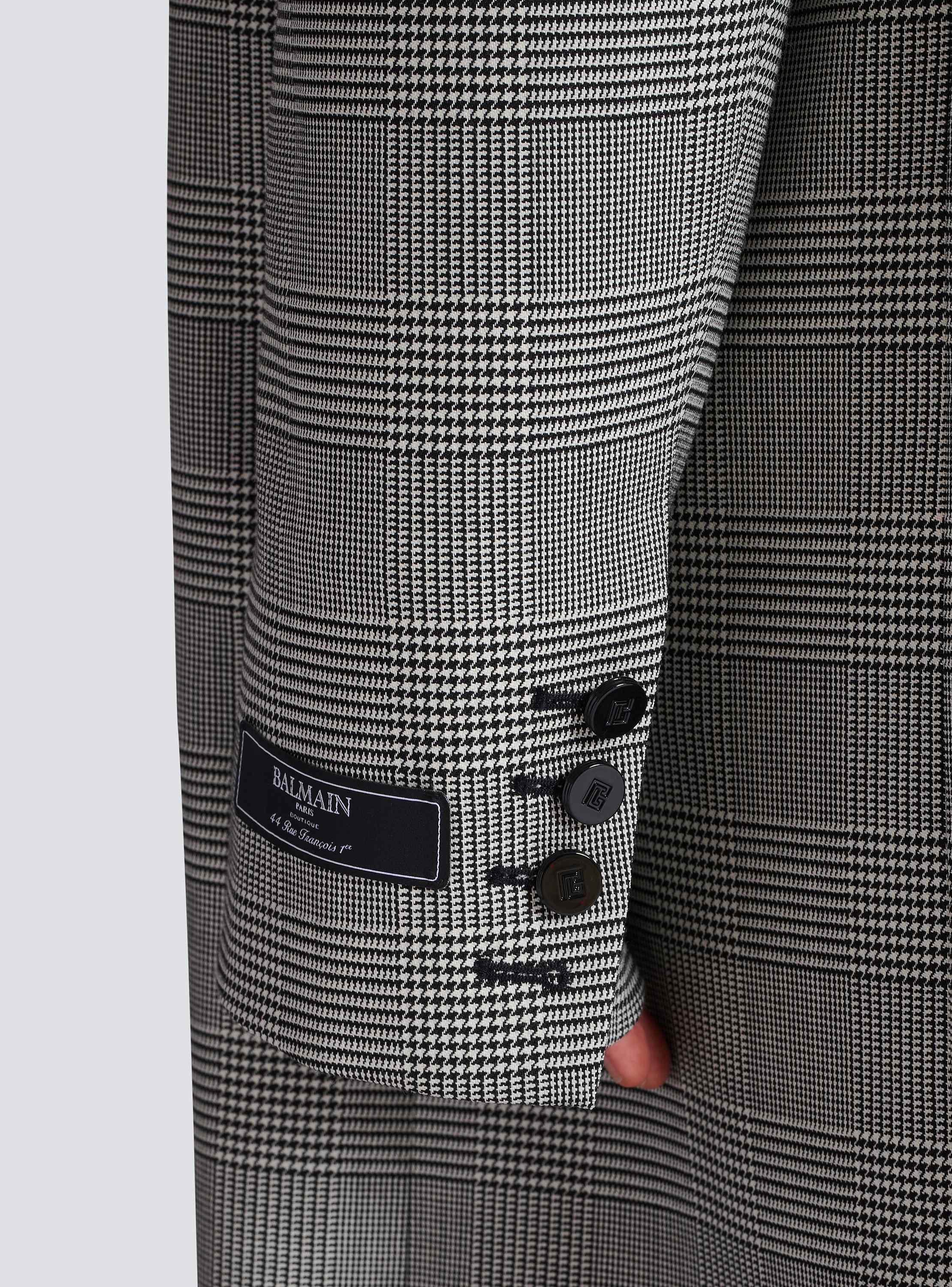 Oversized coat in Prince of Wales wool