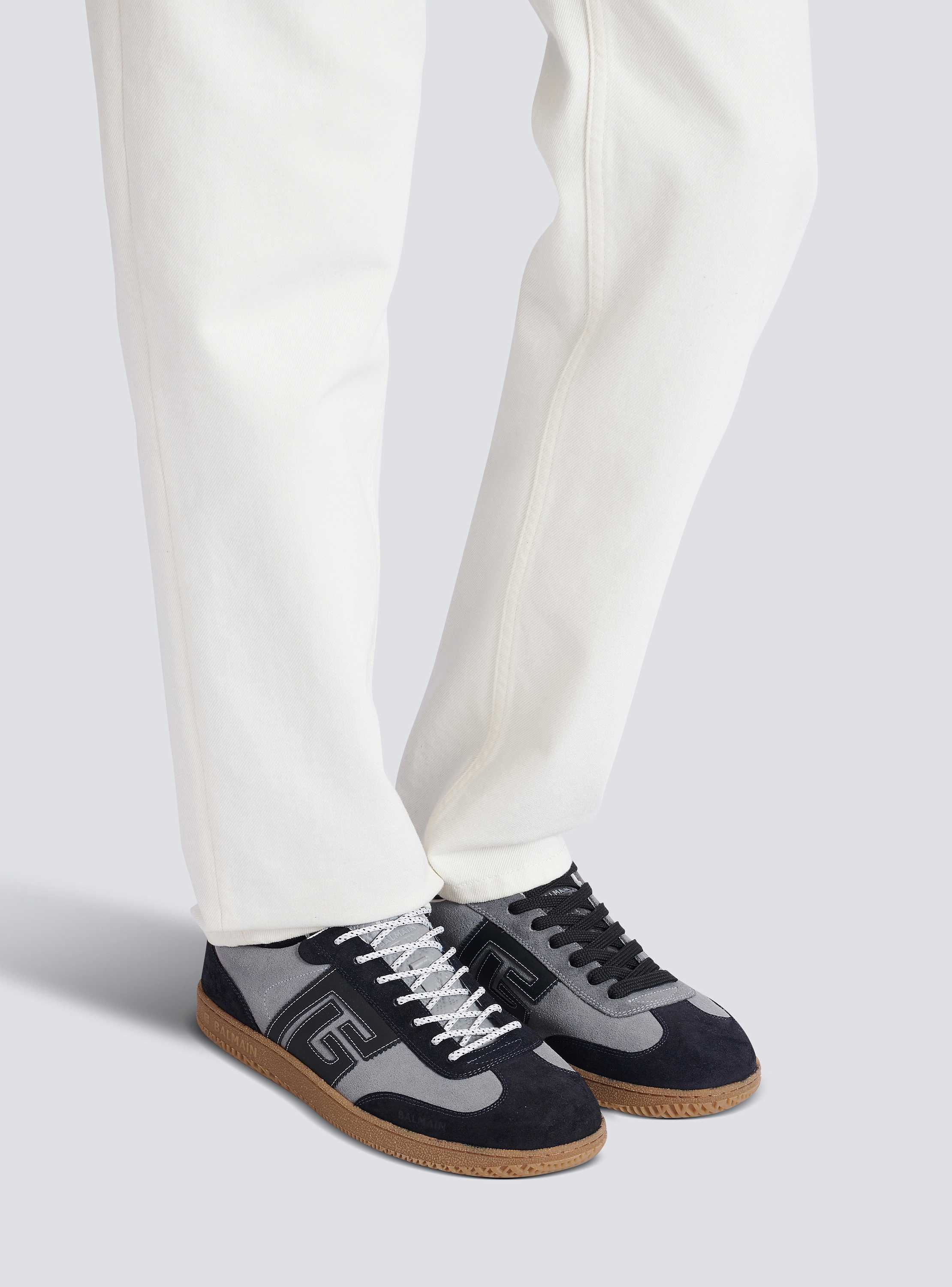 Suede Balmain Swan trainers