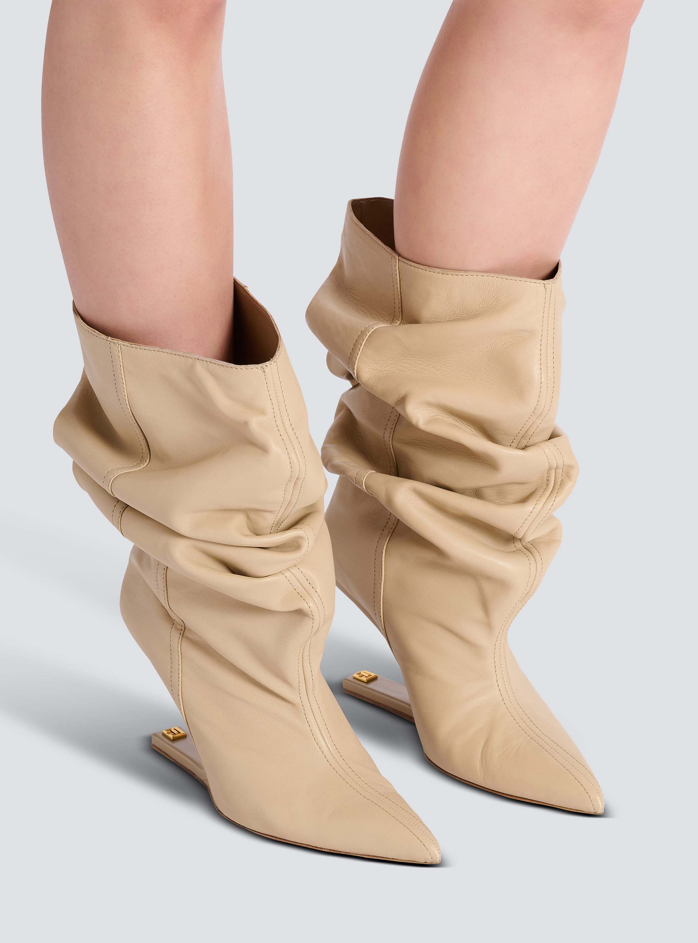 No Wedge-Stiefeletten aus Glattleder