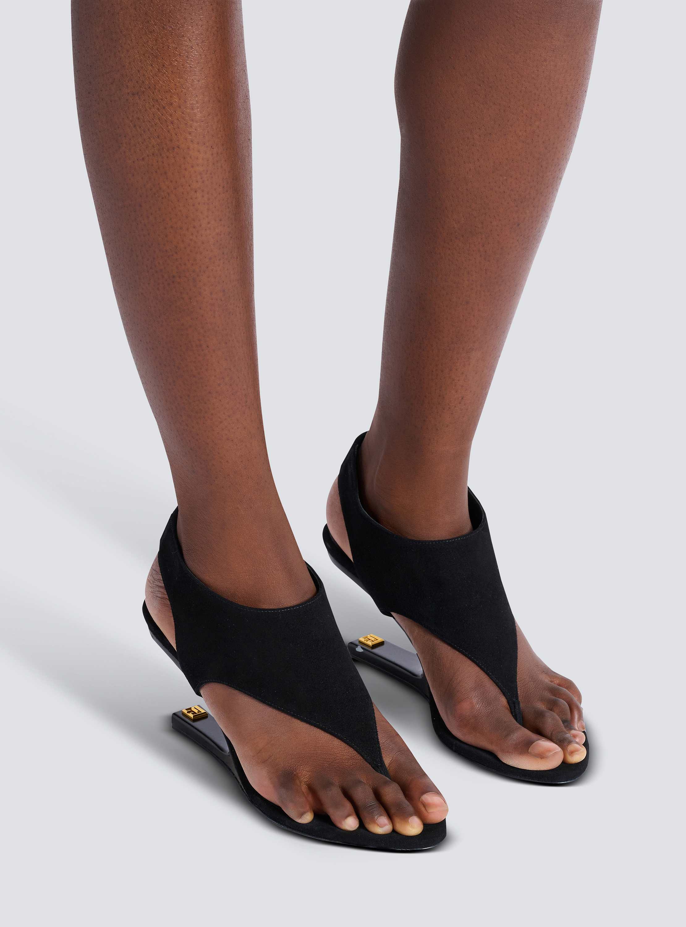 No Wedge suede sandals