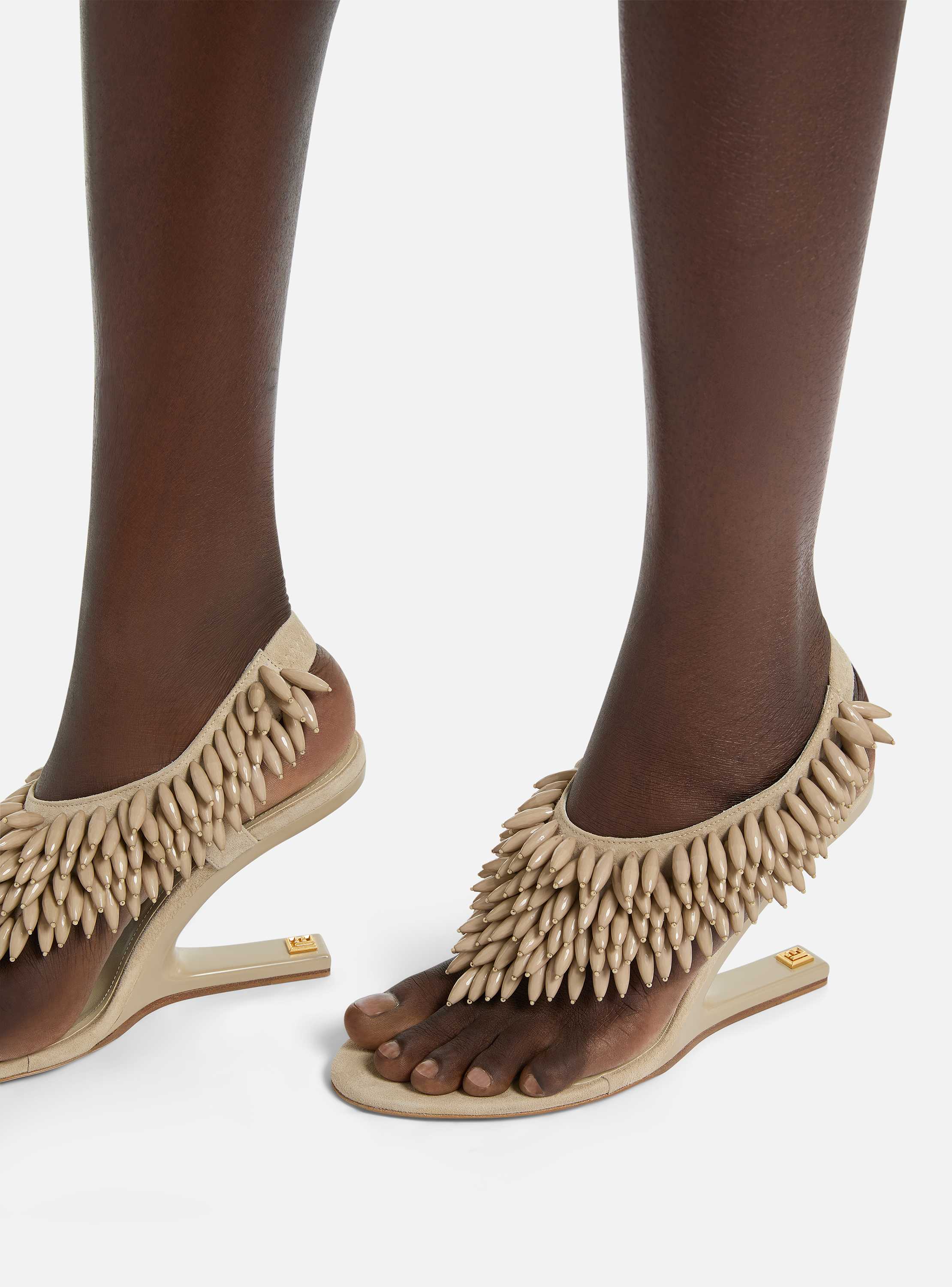 Sandales No Wedge&nbsp;en cuir su&eacute;d&eacute; et perles