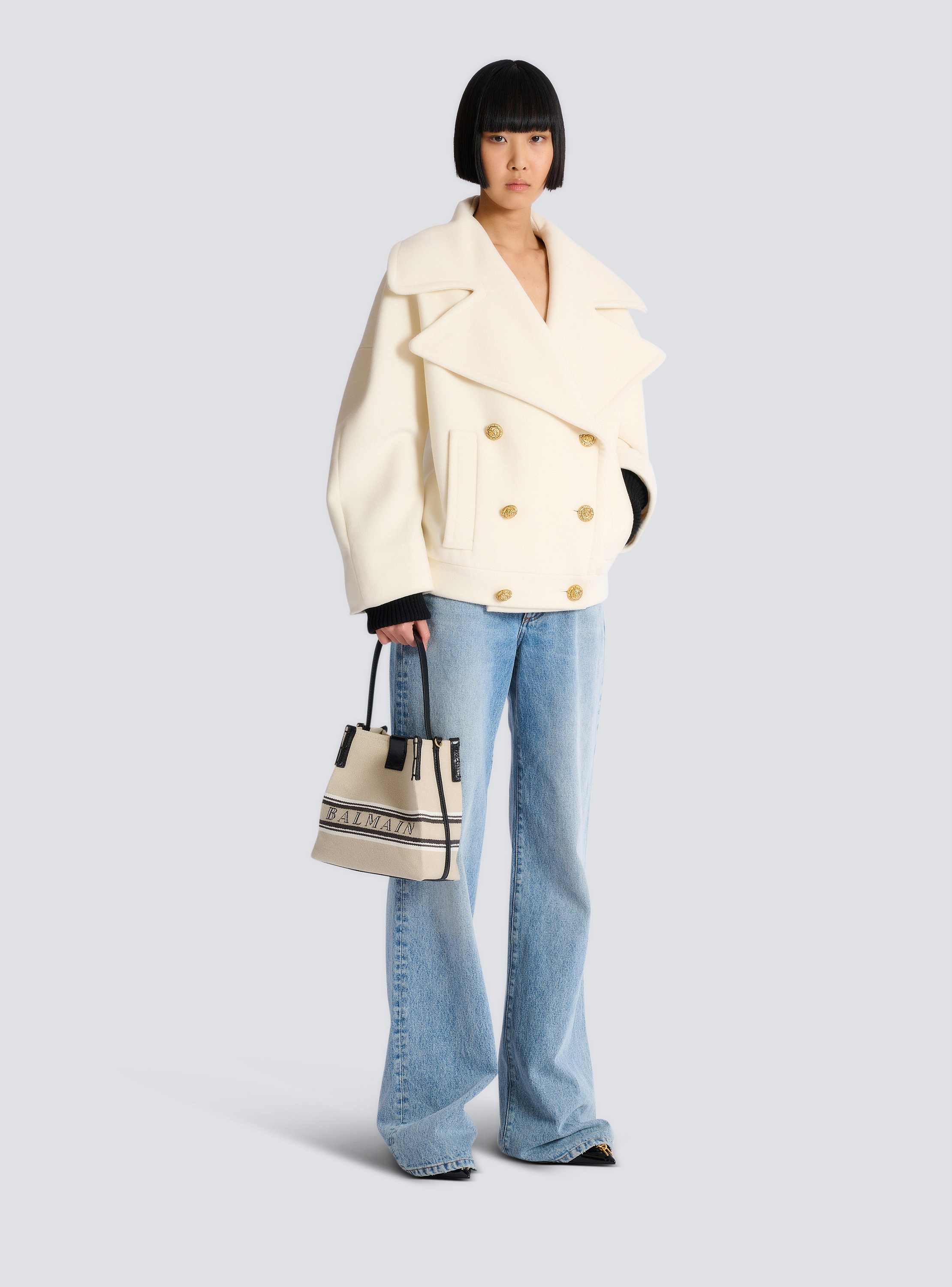 Release Bucket bag in canvas and calfskin