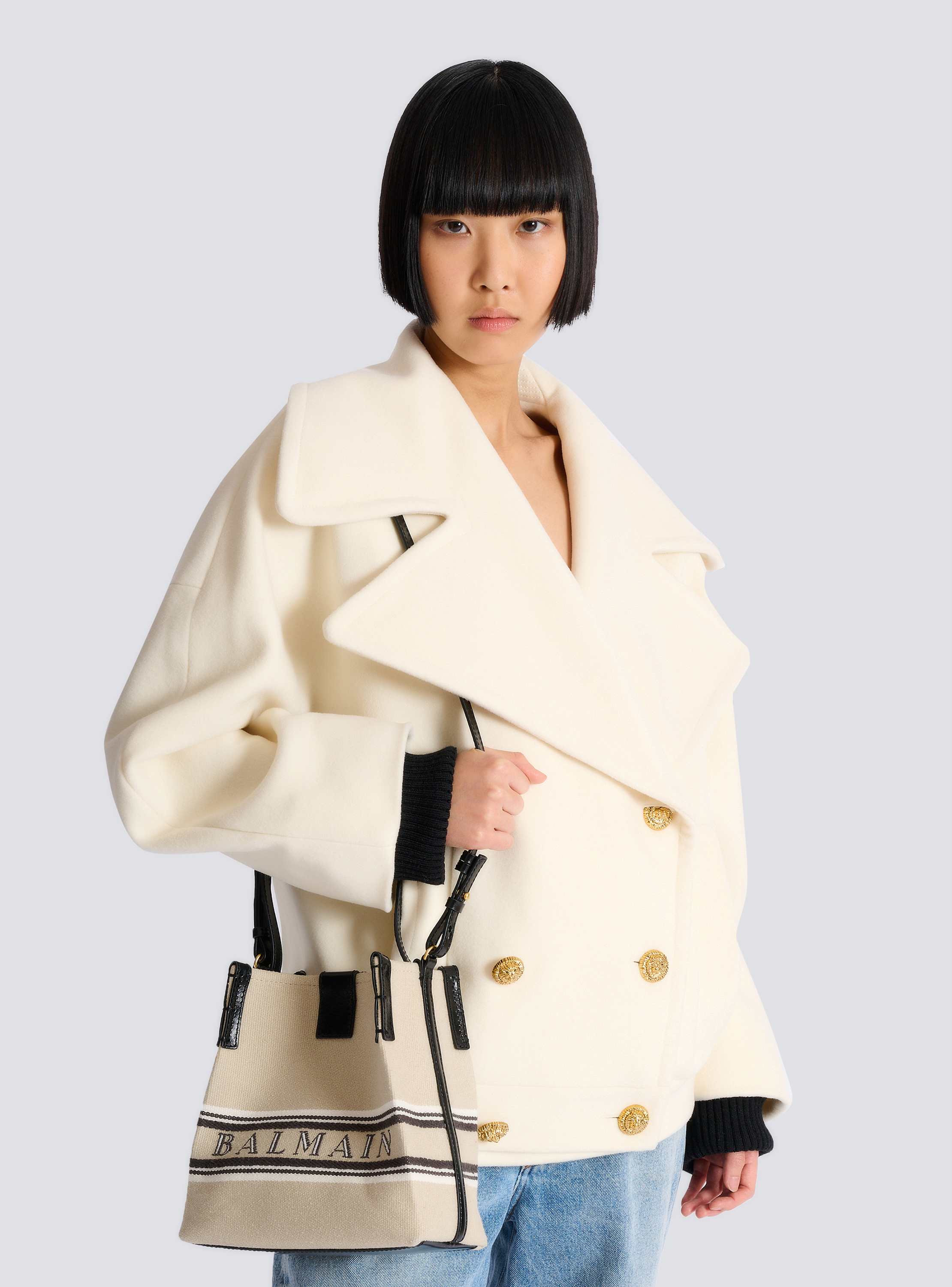 Release Bucket bag in canvas and calfskin