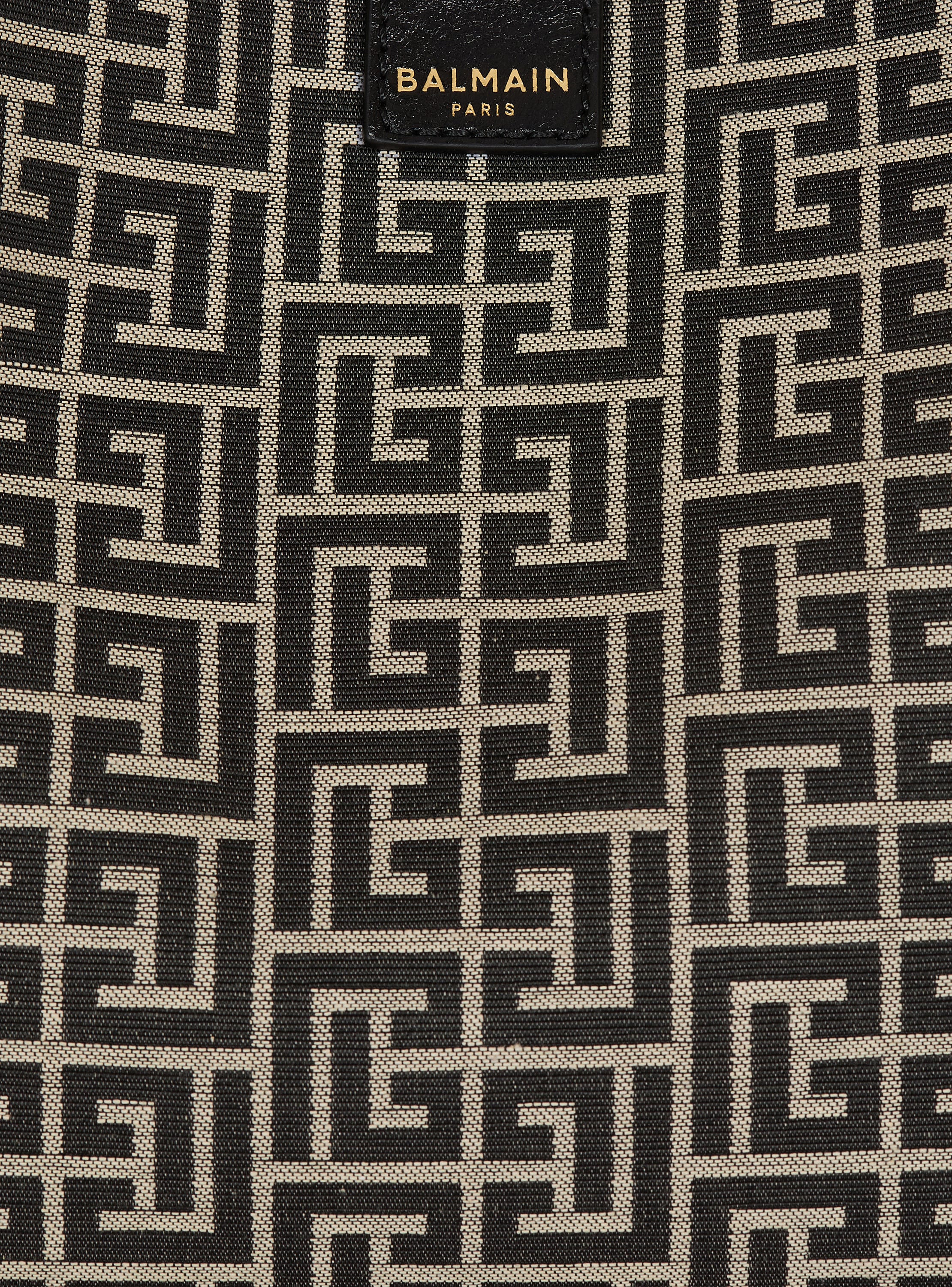 Release Bucket bag in jacquard and calfskin