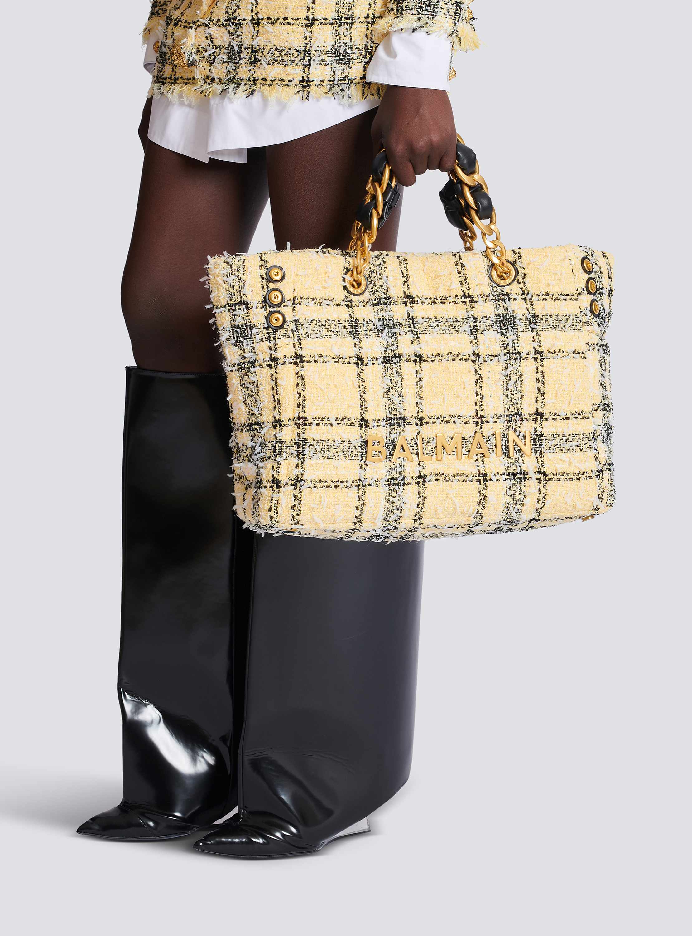 Plaid tweed 1945 tote bag