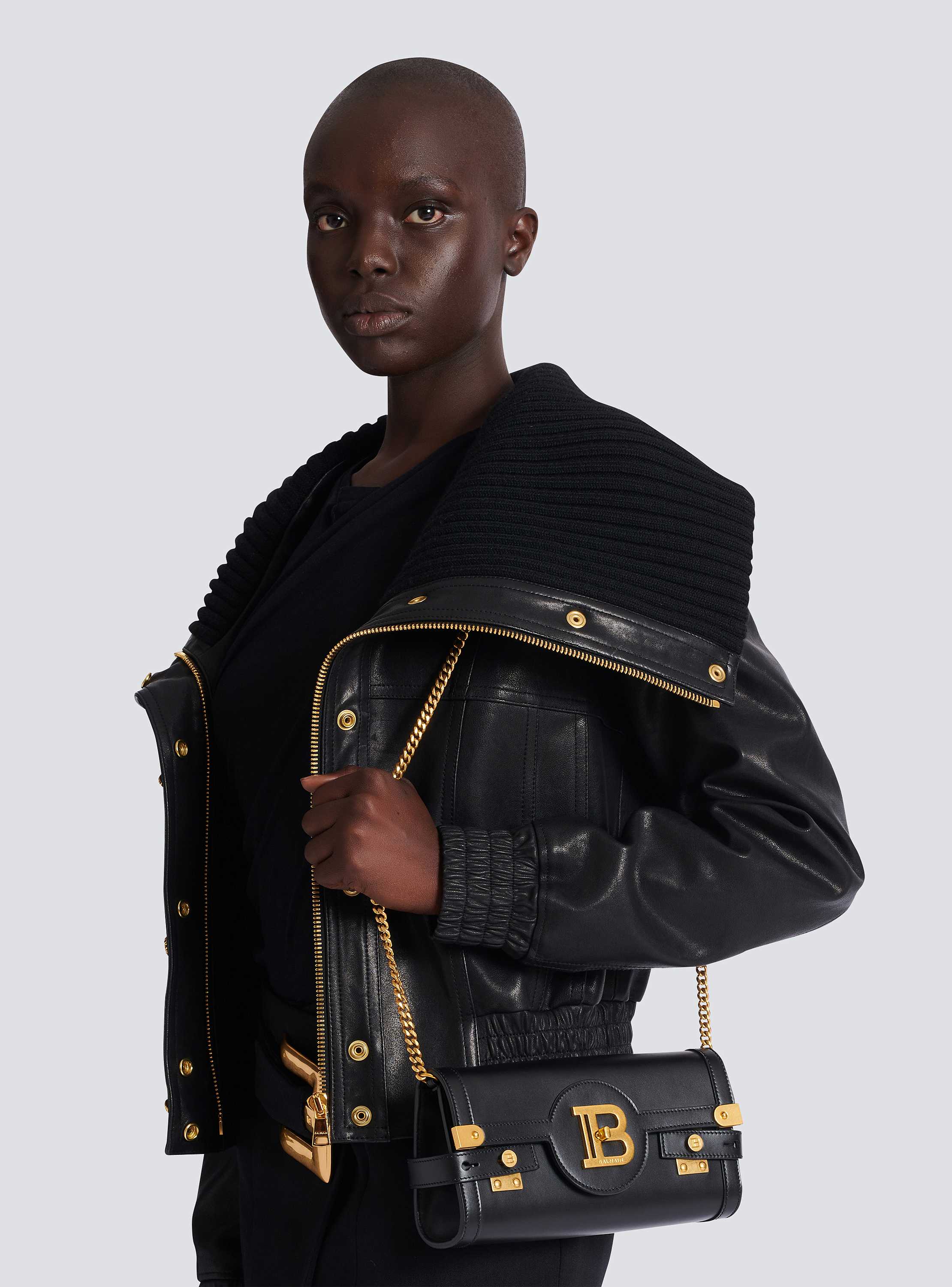 B-Buzz Pouch 23-Calfskin