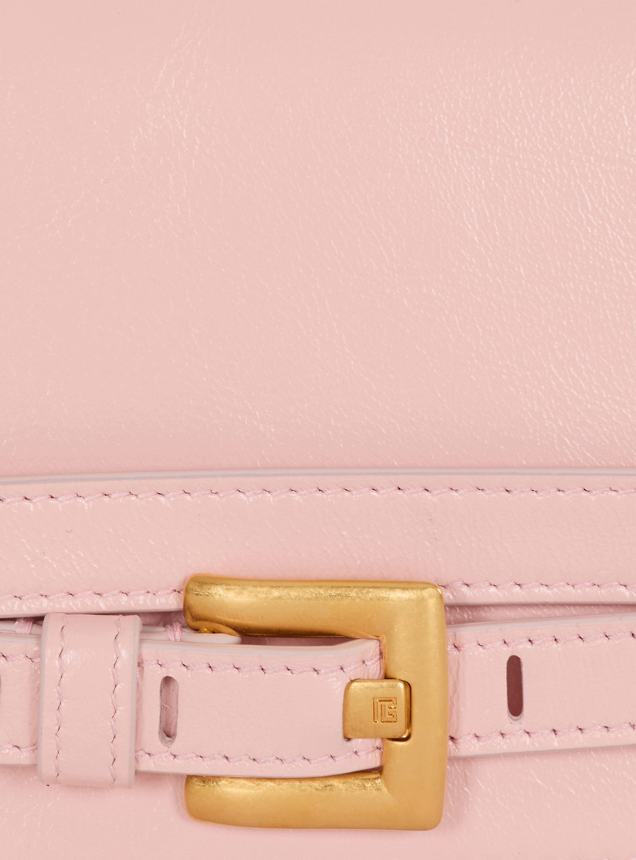 Shuffle calfskin wallet with chain