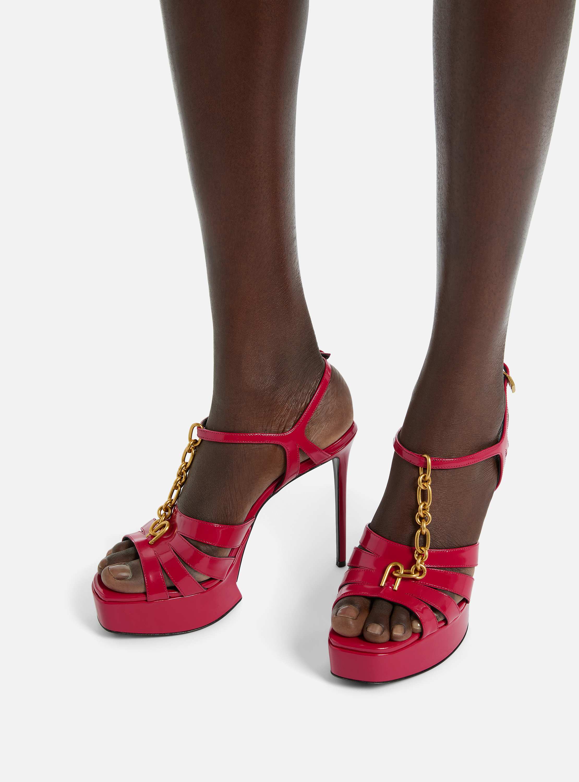 Sync platform sandals in patent lambskin