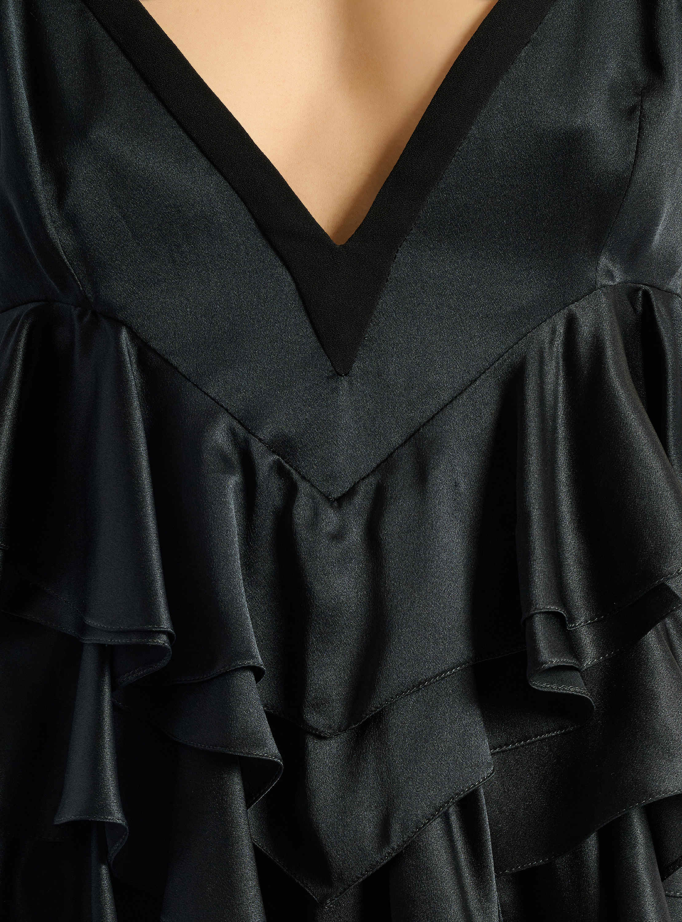 Top &agrave; fines bretelles en satin