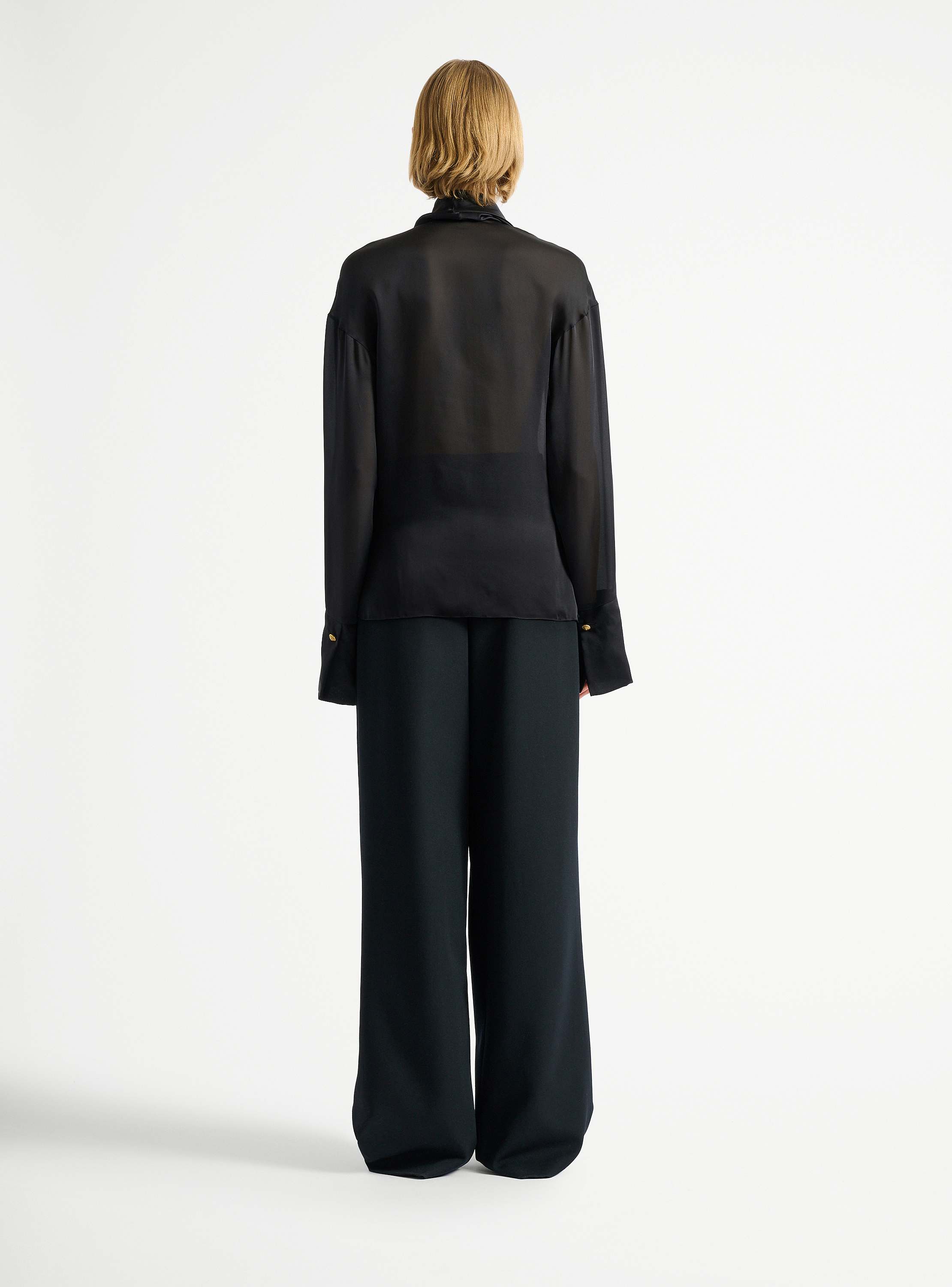 Silk shirt with tie collar