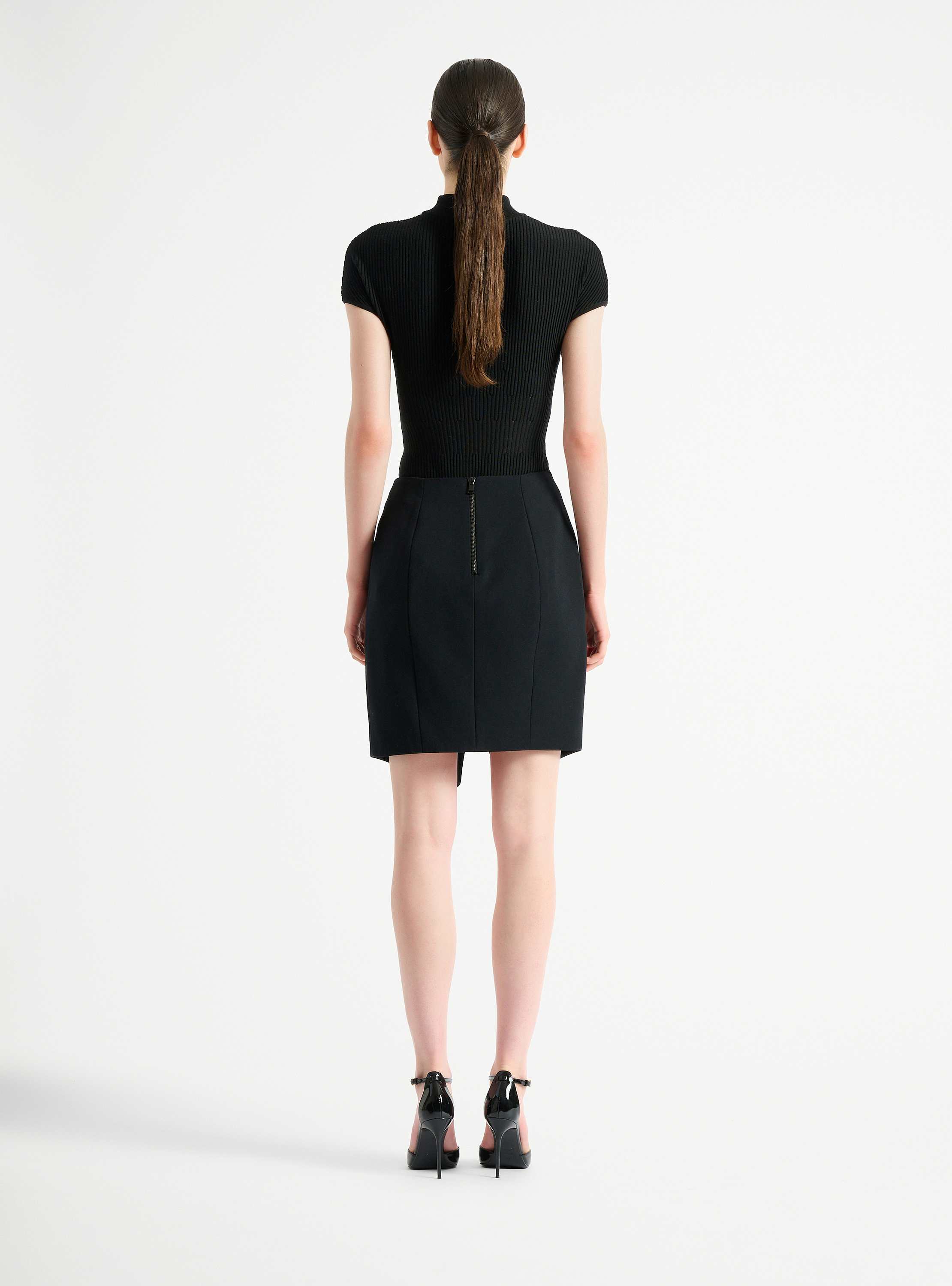 Falda con cintur&oacute;n de grain de poudre