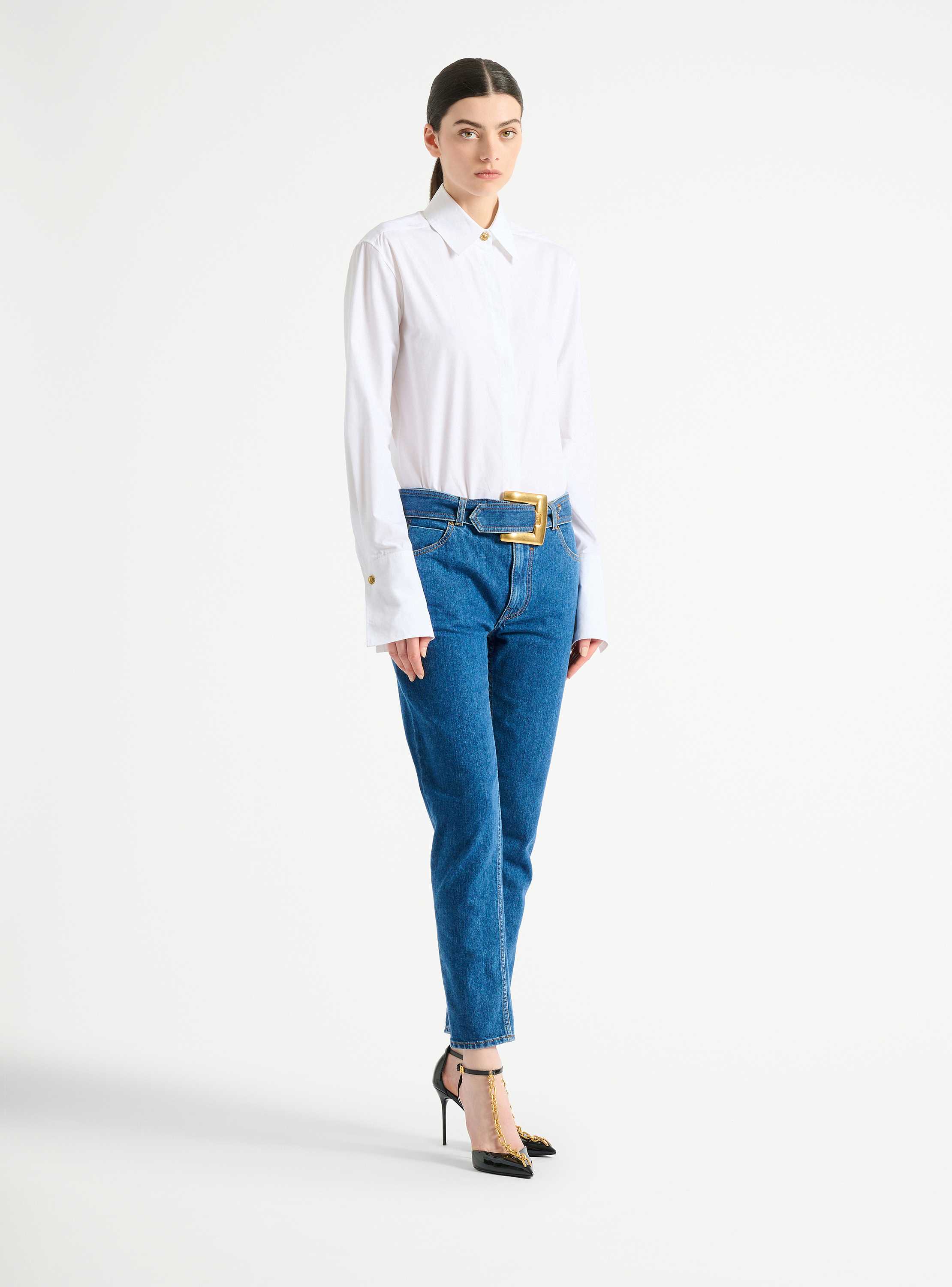 Jean ceintur&eacute; en denim