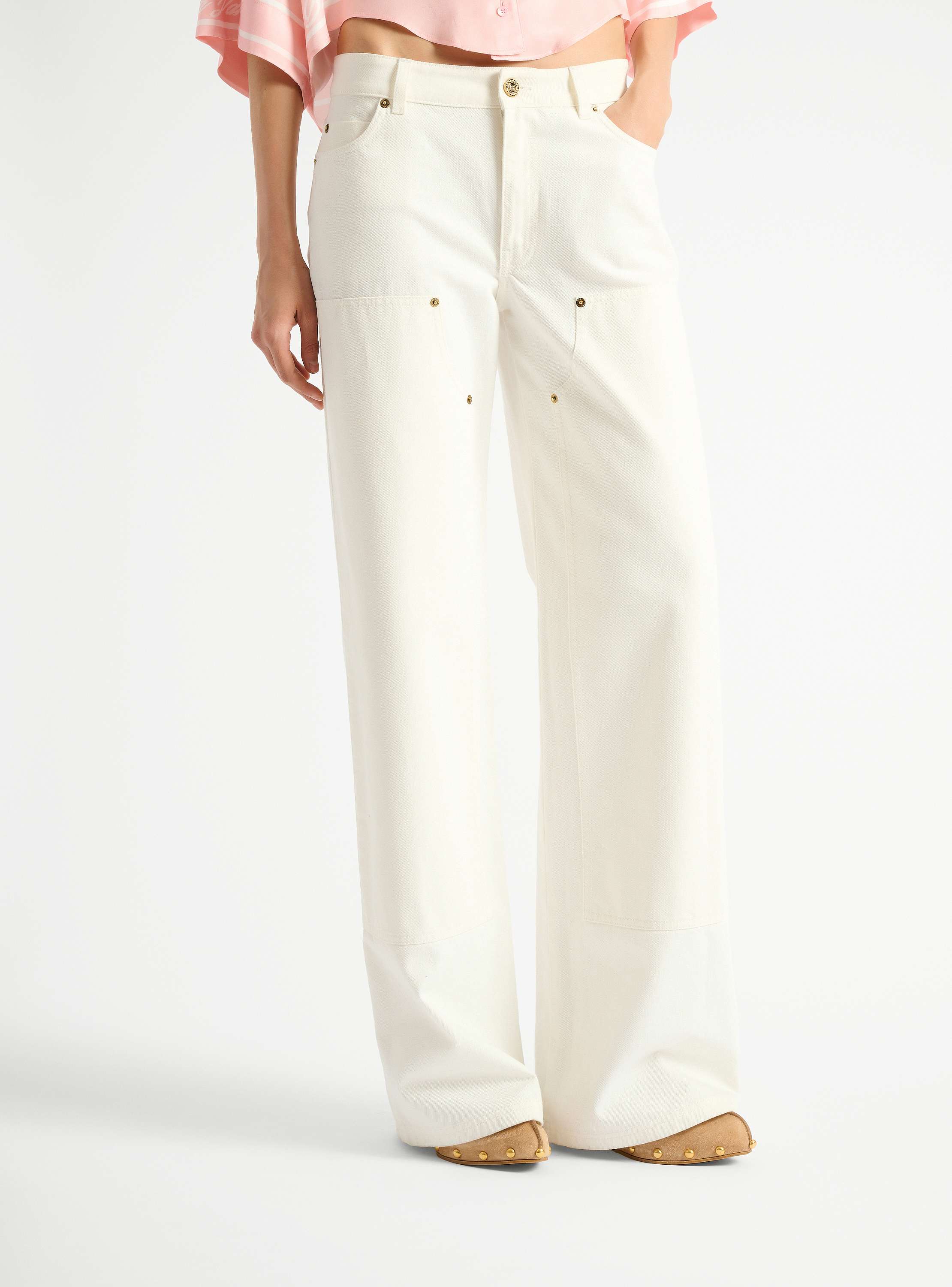 Loose-fit denim jeans