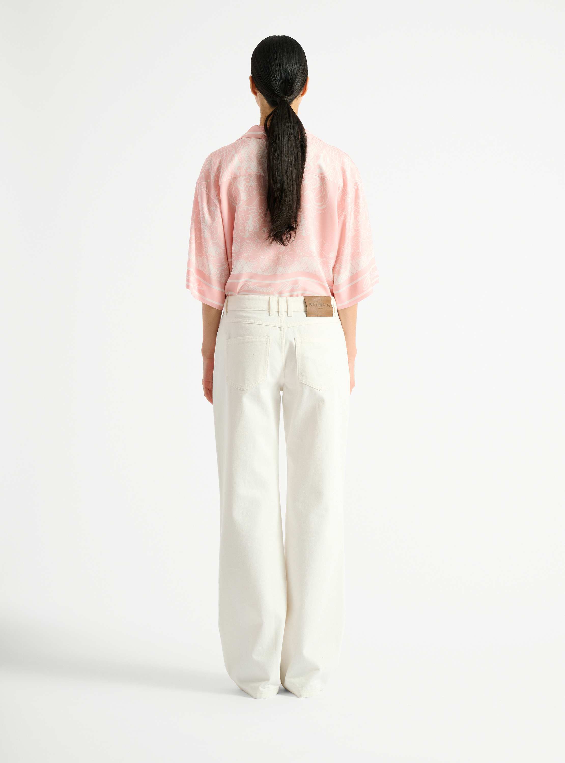 Loose-fit denim jeans