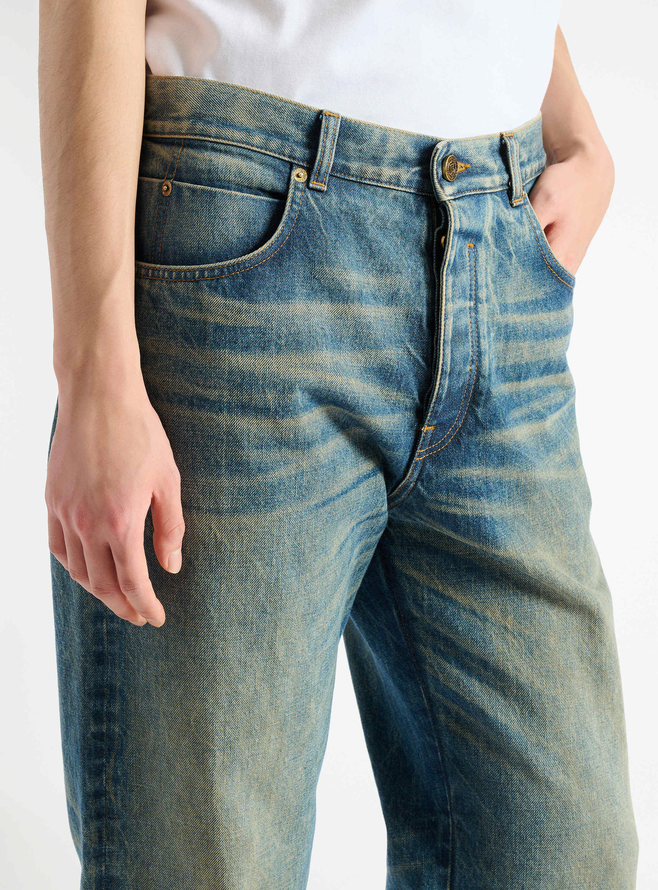 Loose-fit jeans in Vintage blue denim