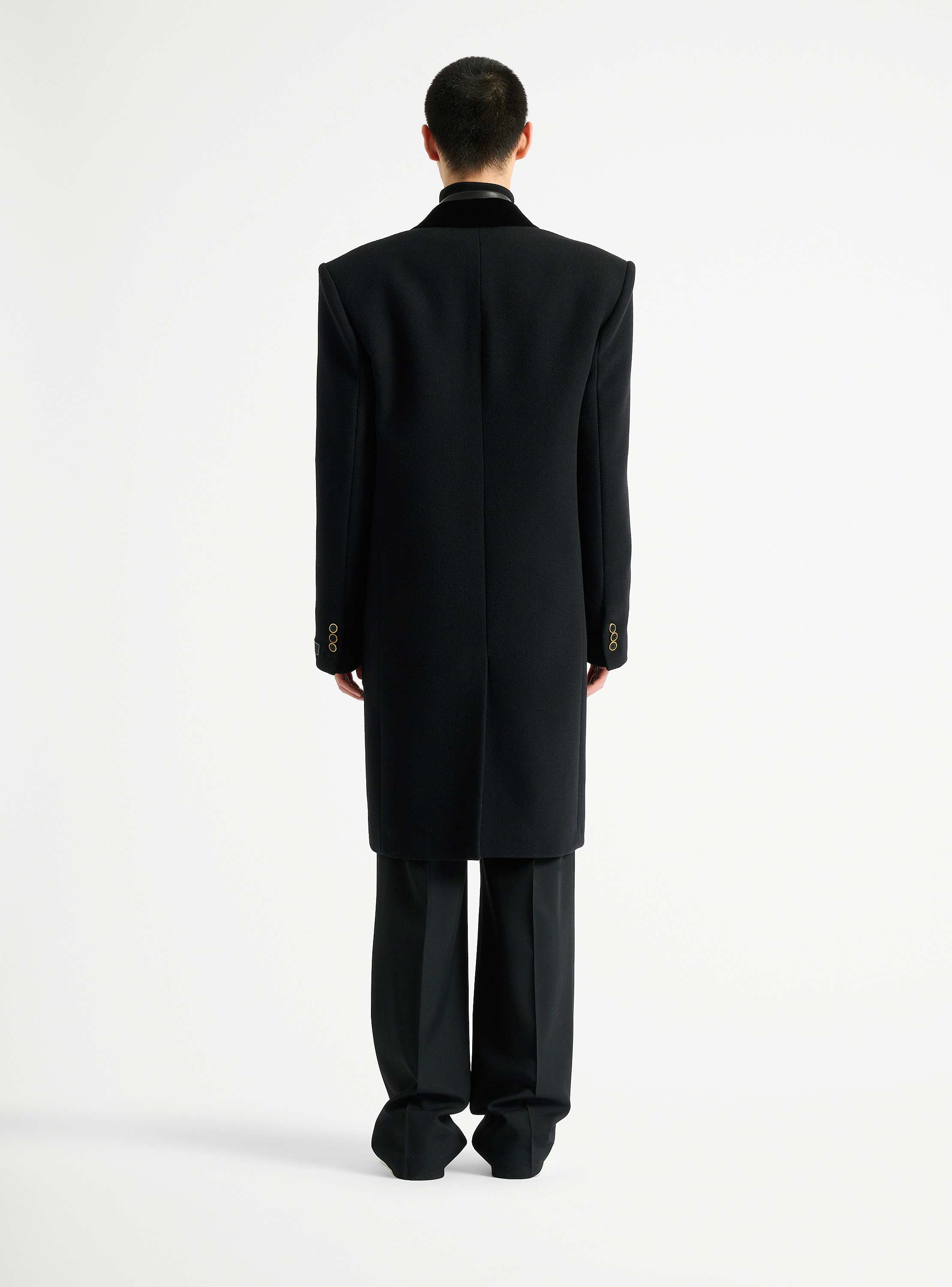 Long wool and velvet coat