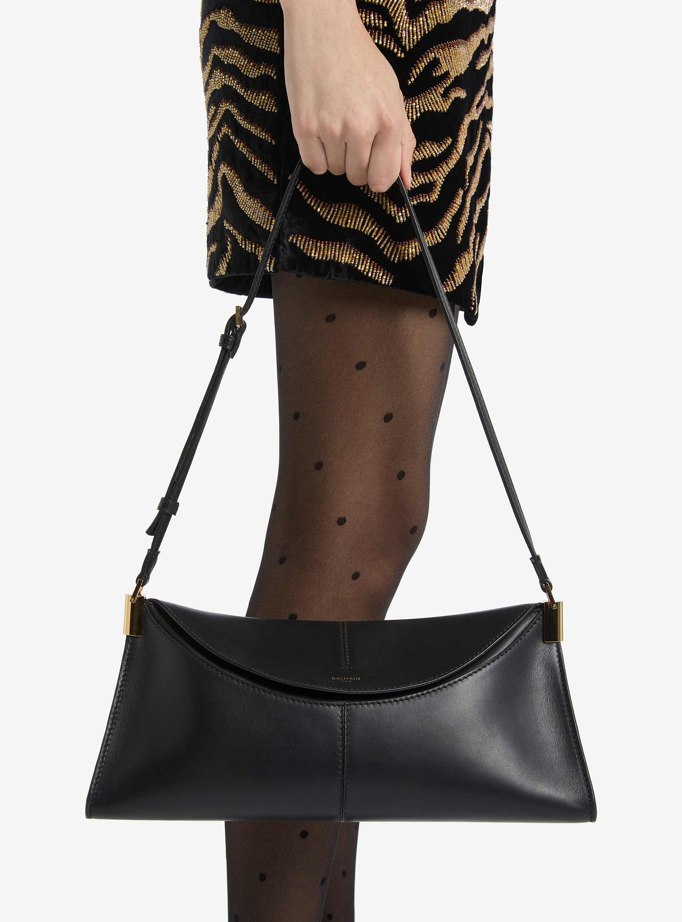 64-83 medium bag in smooth leather