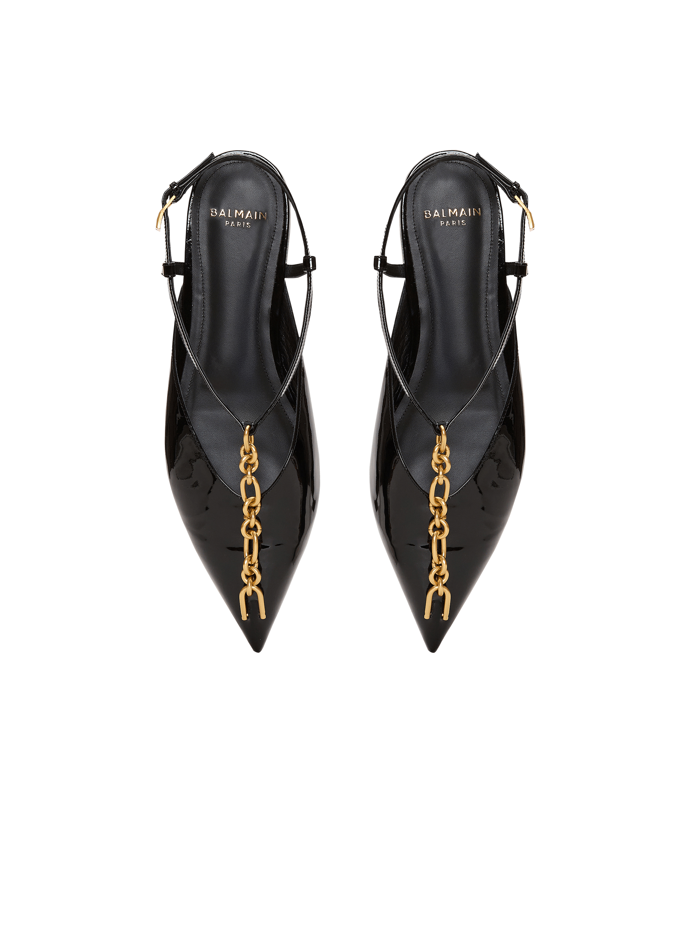 Sync chain sandals in patent leather