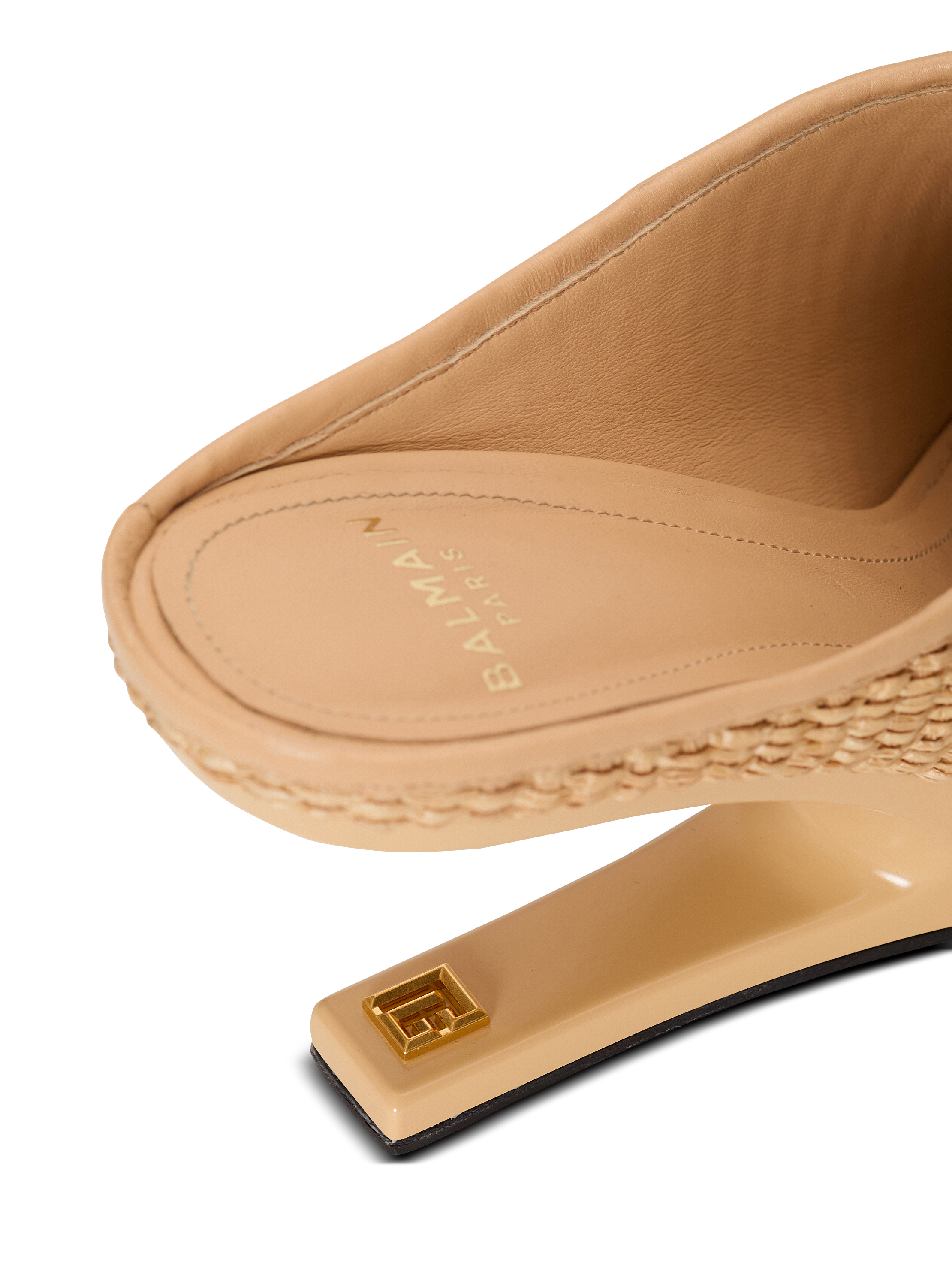 Anthem No Wedge mules in smooth leather and raffia