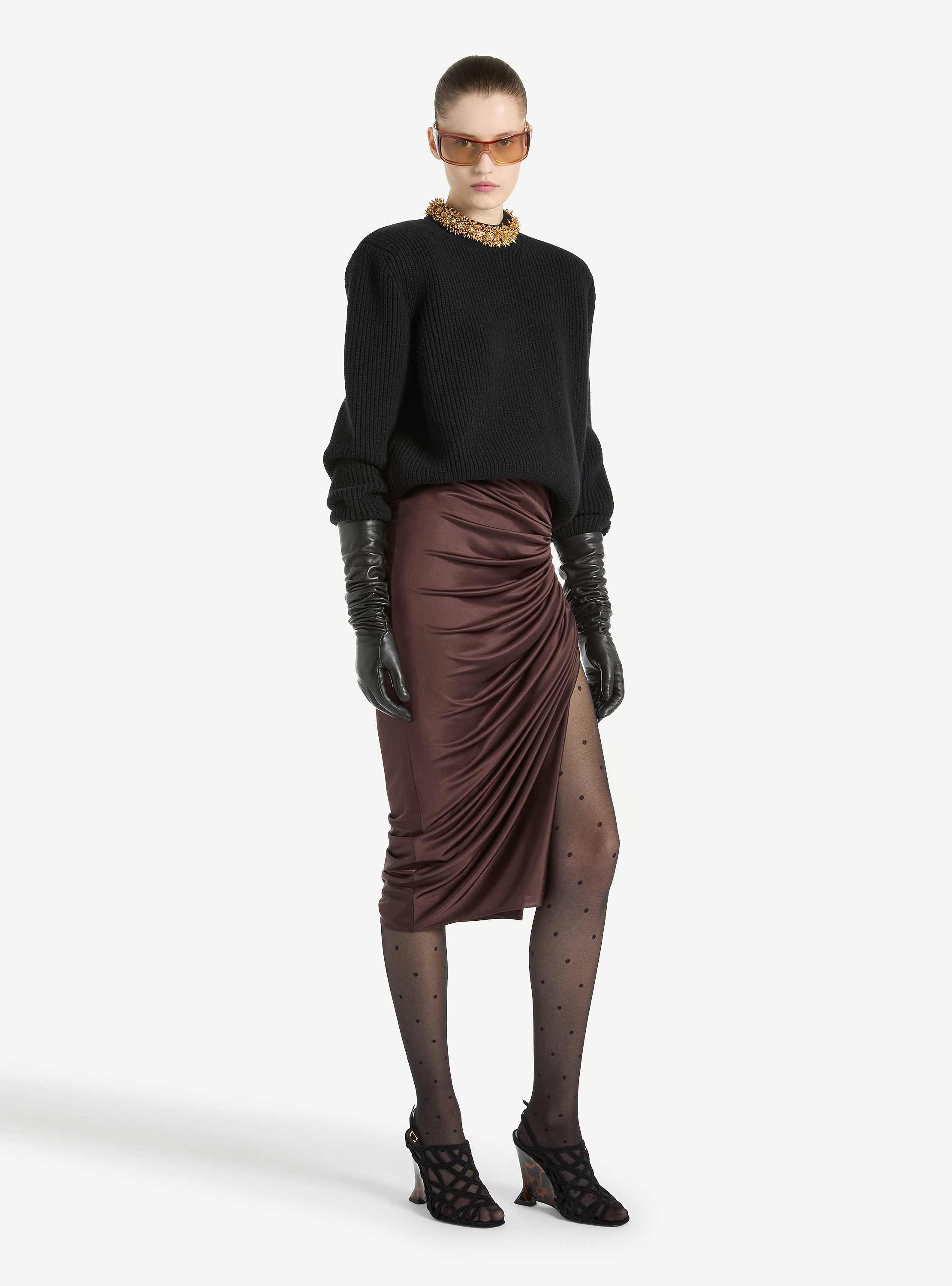 Flowing jersey midi skirt with slit