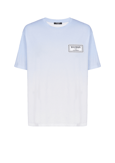 T-Shirt mit Farbverlauf und Aufnäher aus Kautschuk