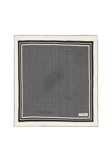 字母标识印花丝绸方巾