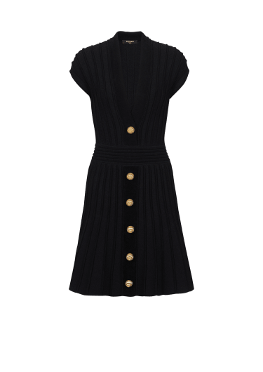 Short velvet dress with buttons