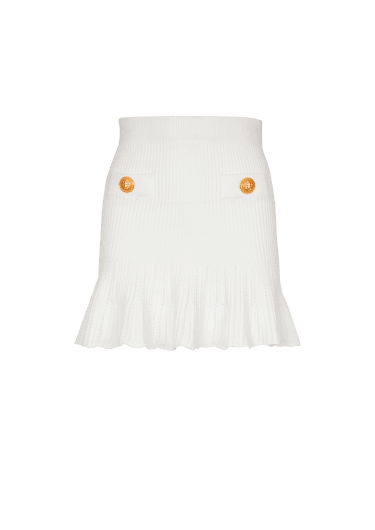 Ausgestelltes Strickkleid