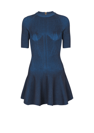 Kurzes Strickkleid in A-Linie