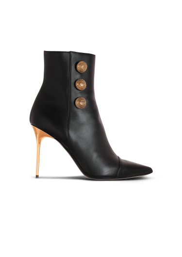 UK's Finest: Exploring Balmain Boots for Ladies