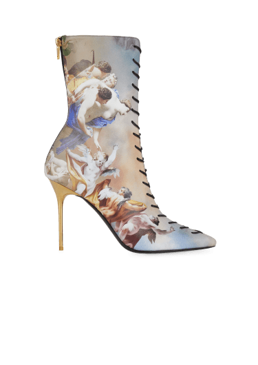 Uria ankle boots in Sky print leather