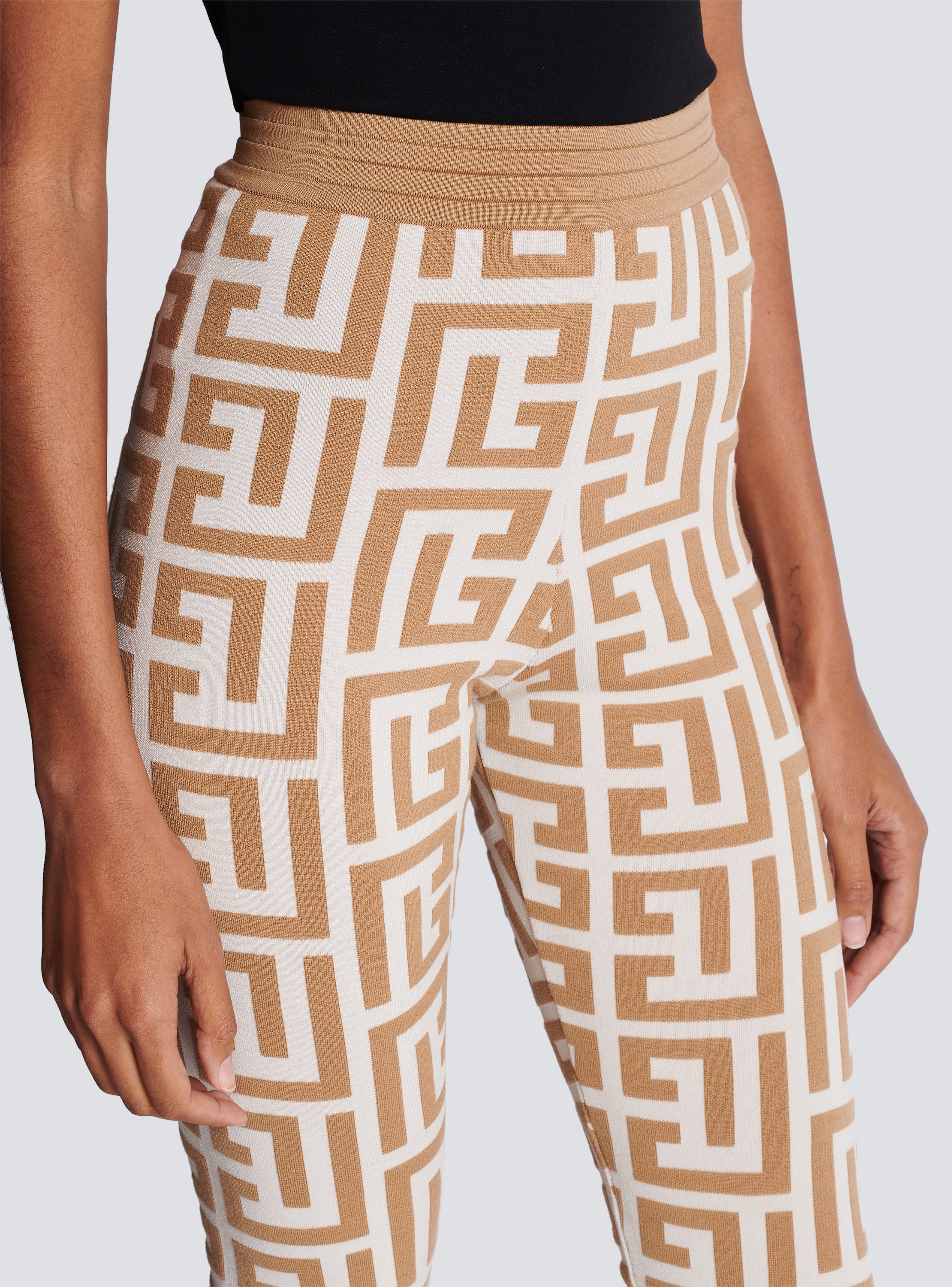 Fendi logo store knit leggings