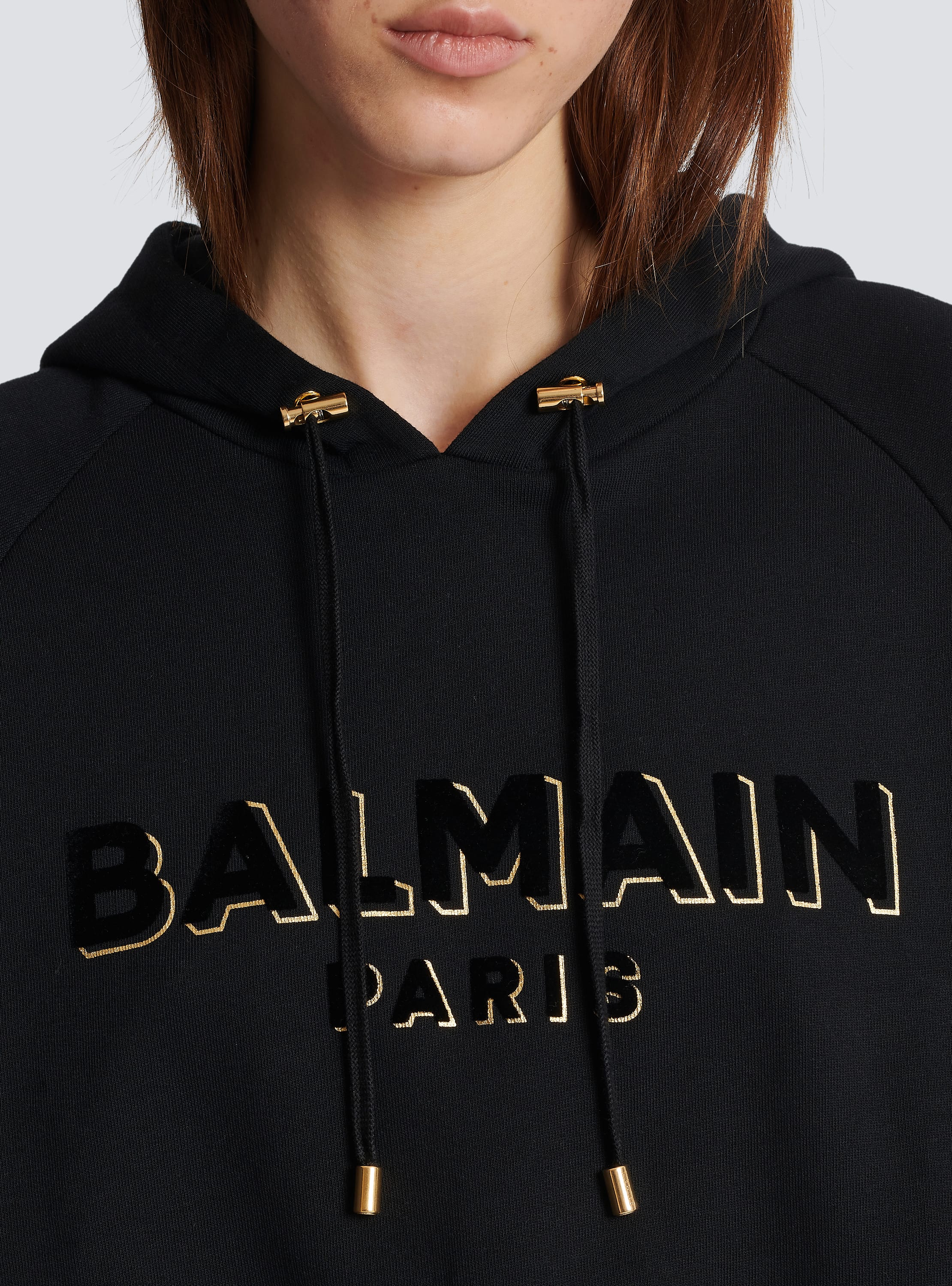 Cropped cotton sweatshirt with flocked metallic Balmain logo black