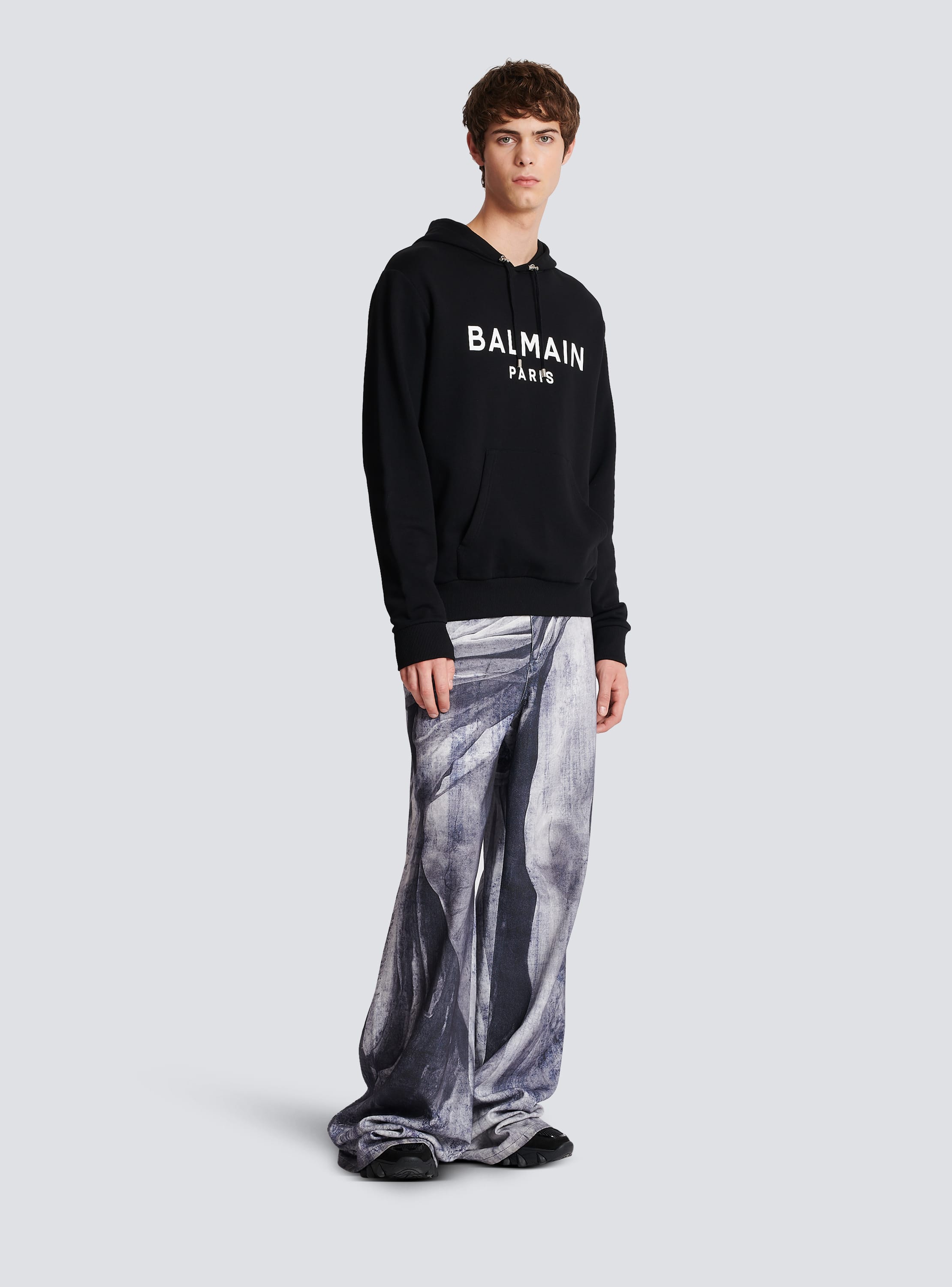 camouflage Highland supplere Cotton printed Balmain logo hoodie - Men | BALMAIN