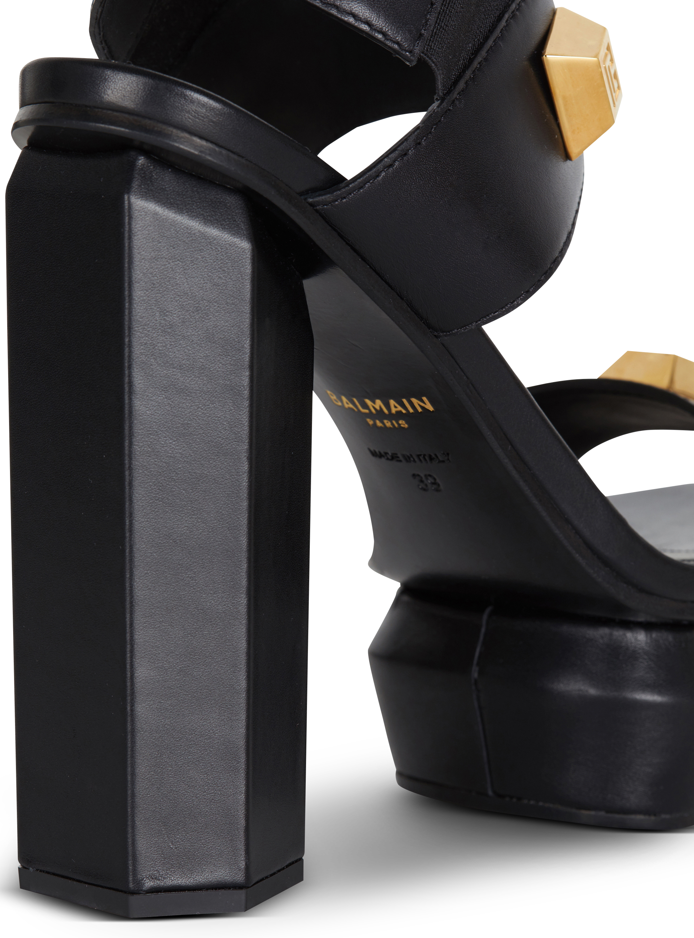 gardin Uhøfligt national Ava leather platform sandals black - Women | BALMAIN
