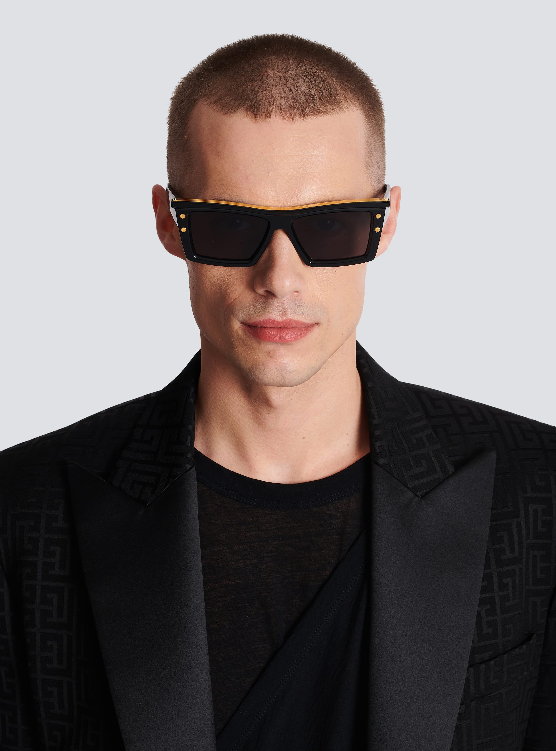 CLASSIC VALMONT - POLARIZED BLACK GRADIENT