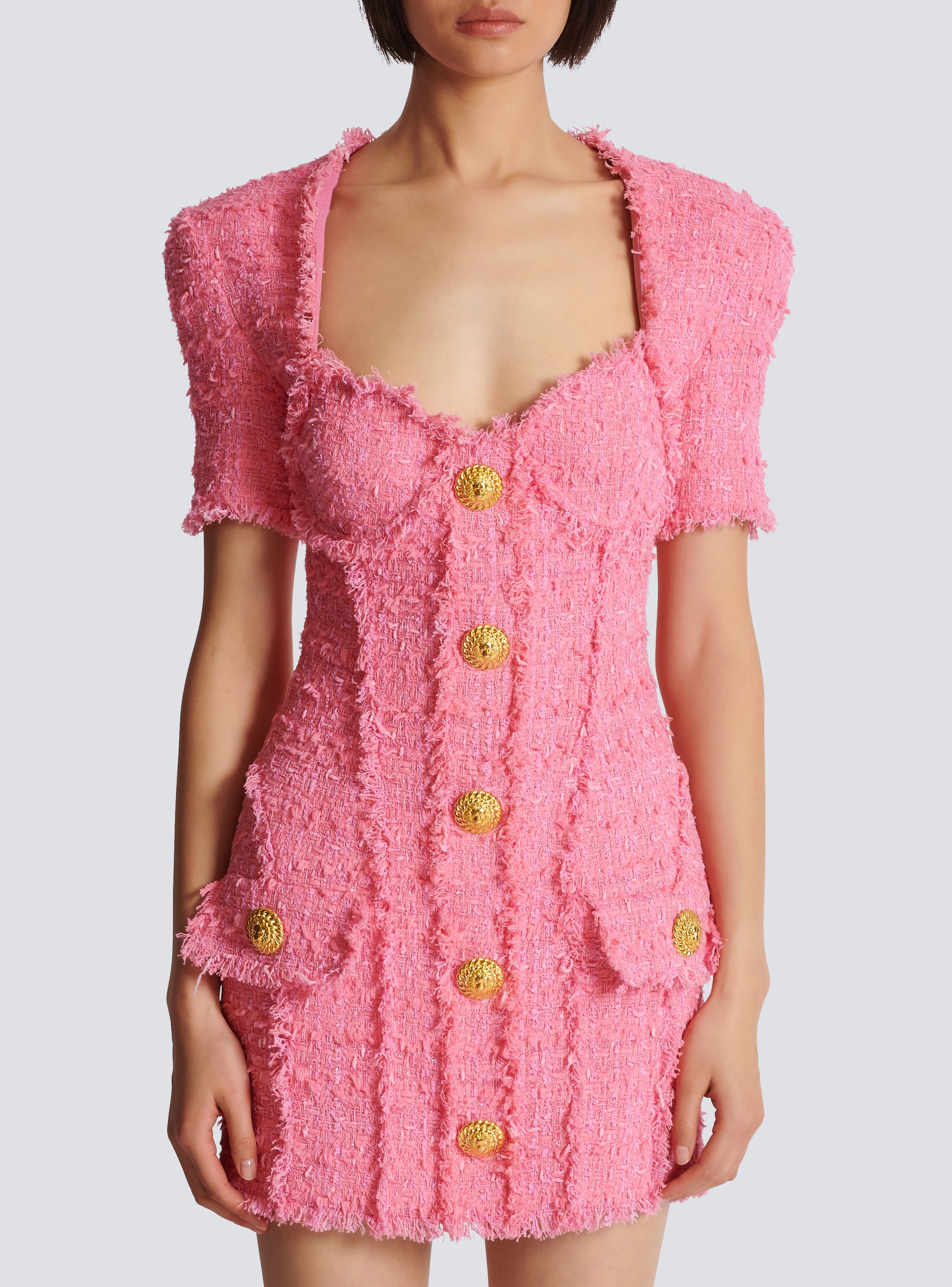 Robe en tweed a boutons